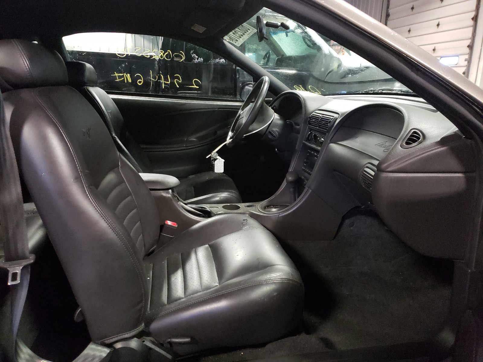 Photo 5 from auction – 2002 FORD MUSTANG GT with VIN 1FAFP42X42F190480