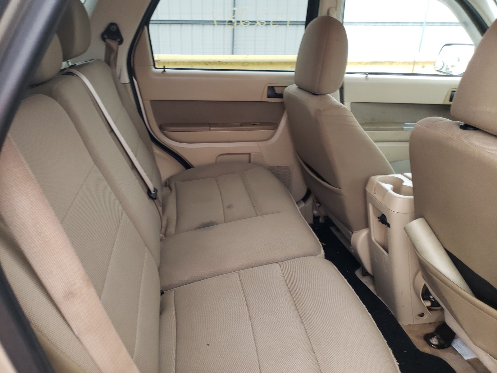 Photo 6 from auction – 2010 FORD ESCAPE XLT with VIN 1FMCU0DG8AKA08714