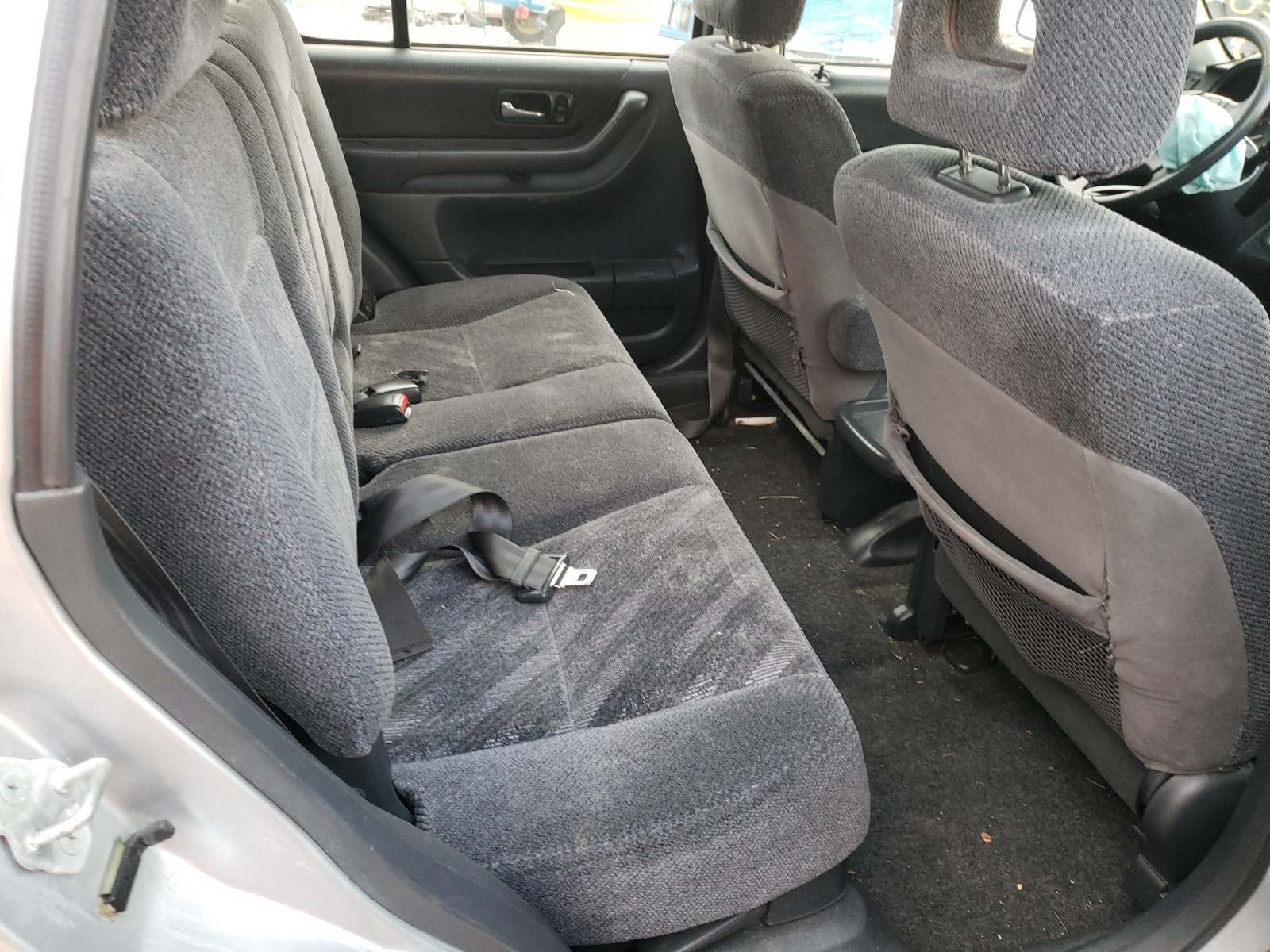 Photo 6 from auction – 2001 HONDA CR-V EX with VIN JHLRD18601C003428