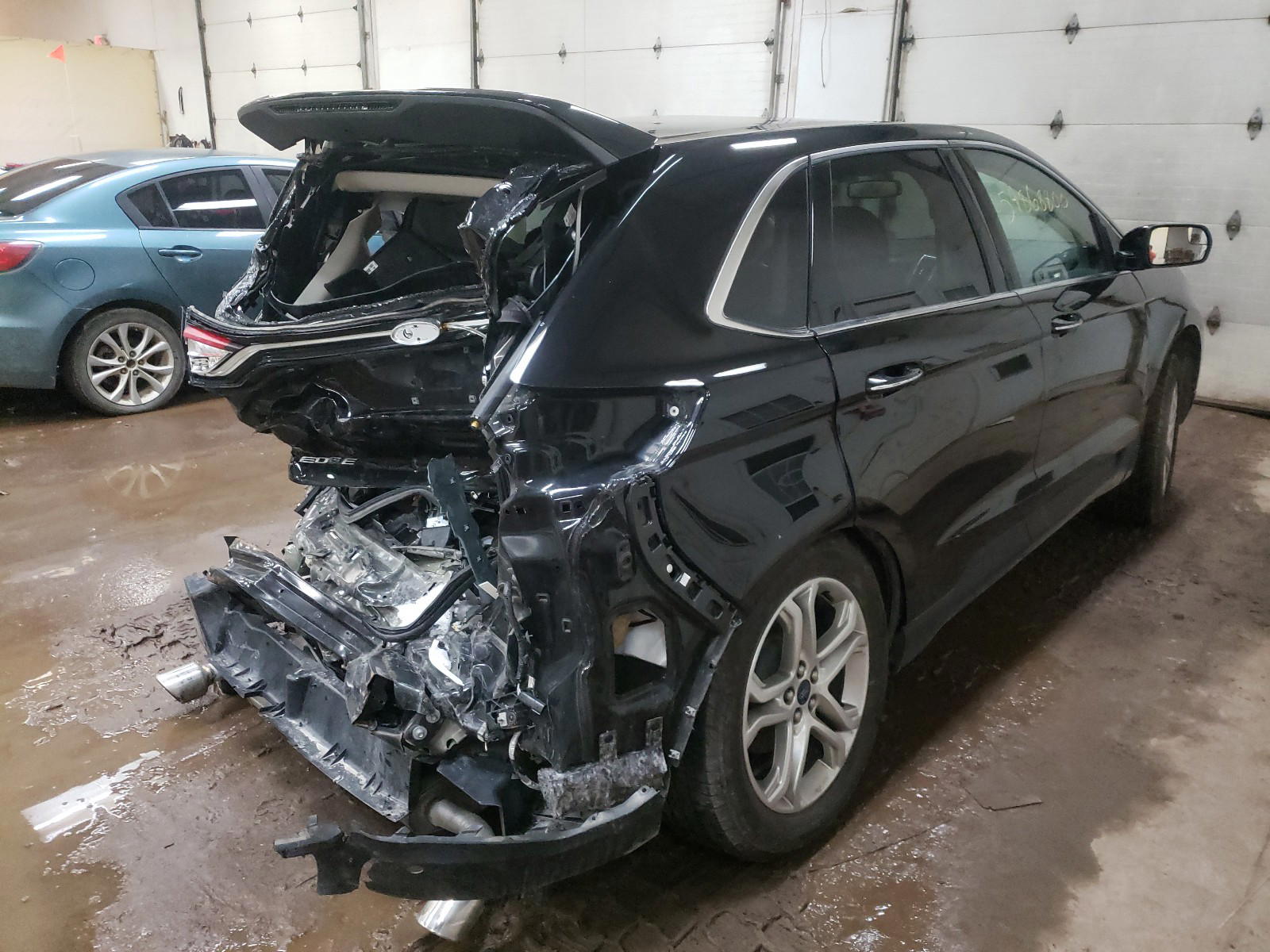 Photo 4 from auction – 2018 FORD EDGE TITAN with VIN 2FMPK4K84JBC02466