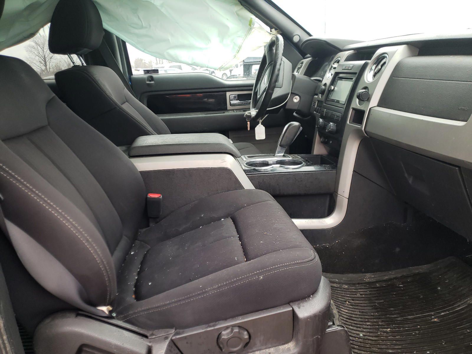 Photo 5 from auction – 2010 FORD F150 SUPER with VIN 1FTFW1EV8AFA99264