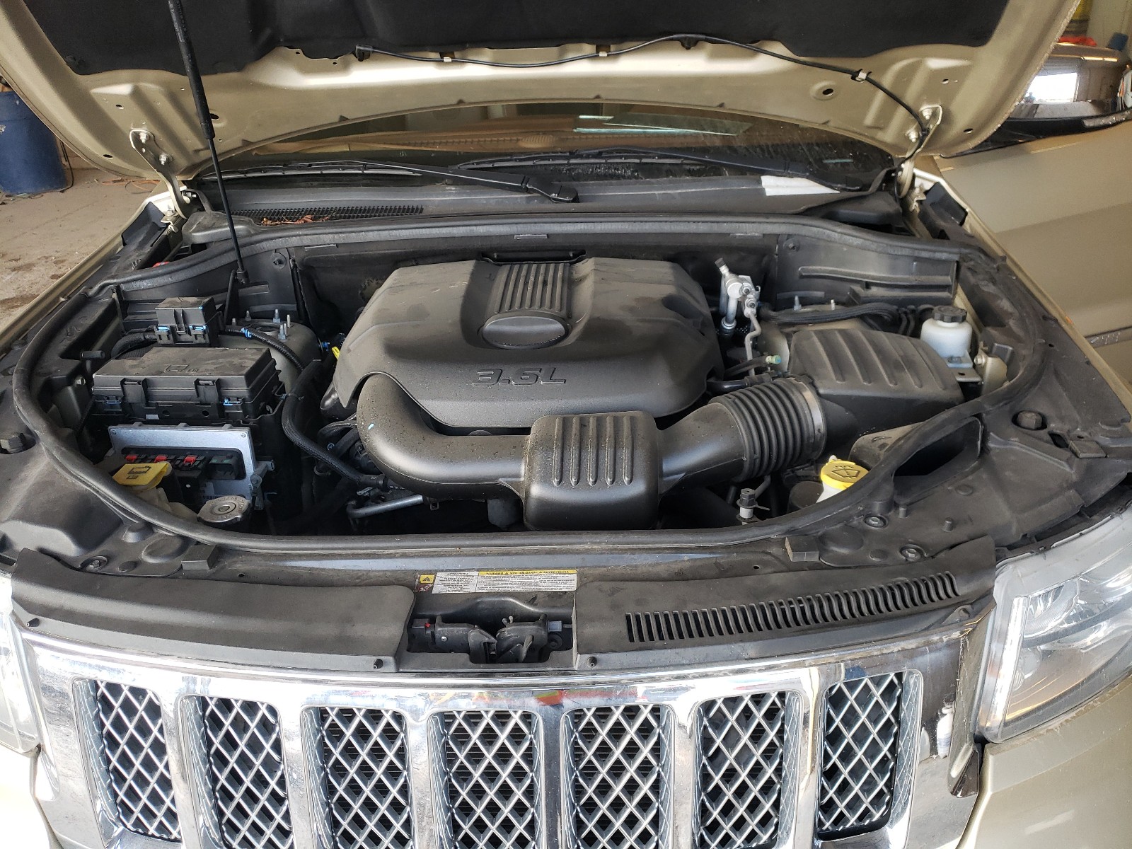 Photo 7 from auction – 2011 JEEP GRAND CHER with VIN 1J4RS6GG5BC621818