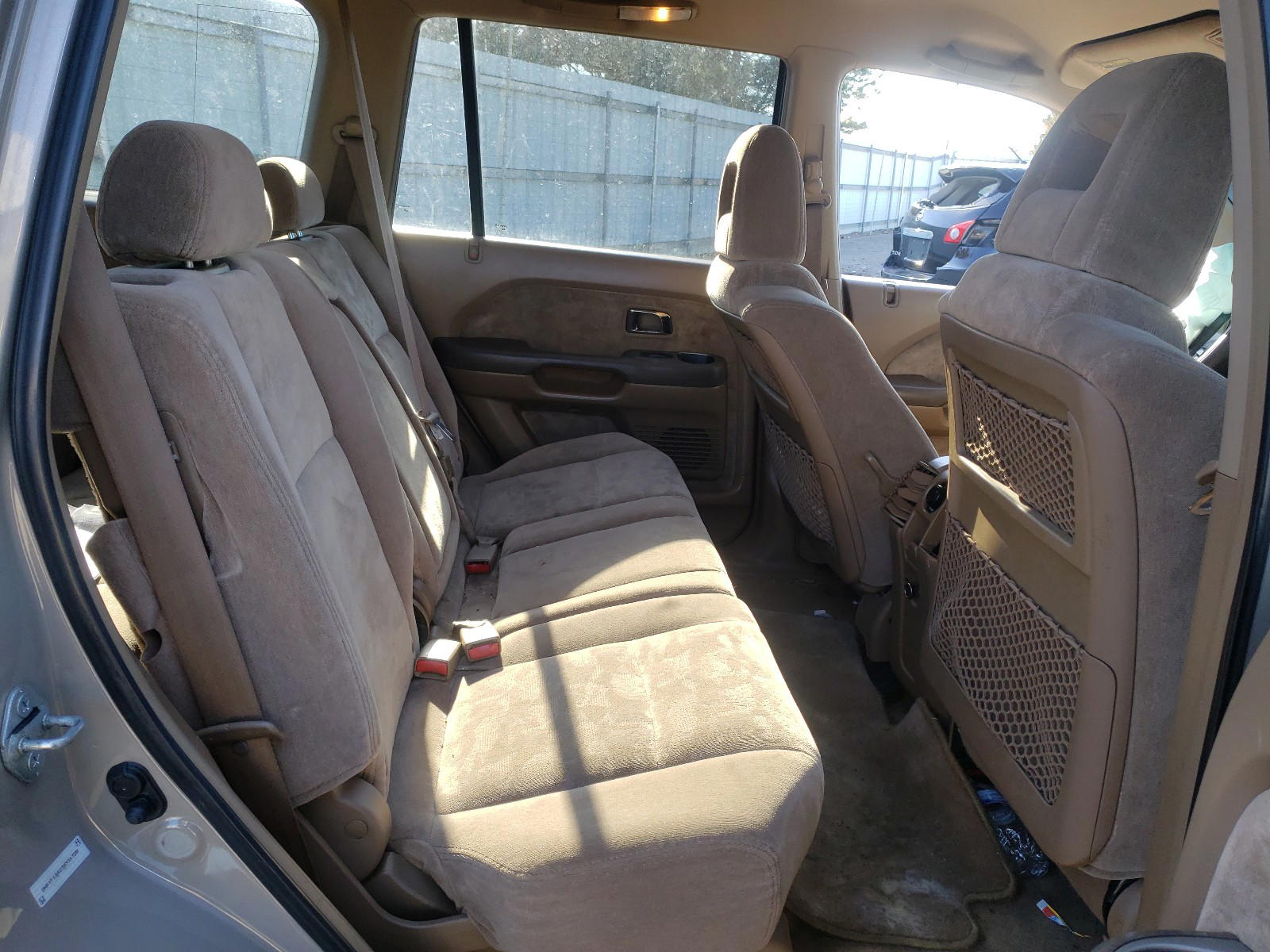 Photo 6 from auction – 2003 HONDA PILOT EX with VIN 2HKYF18423H536728