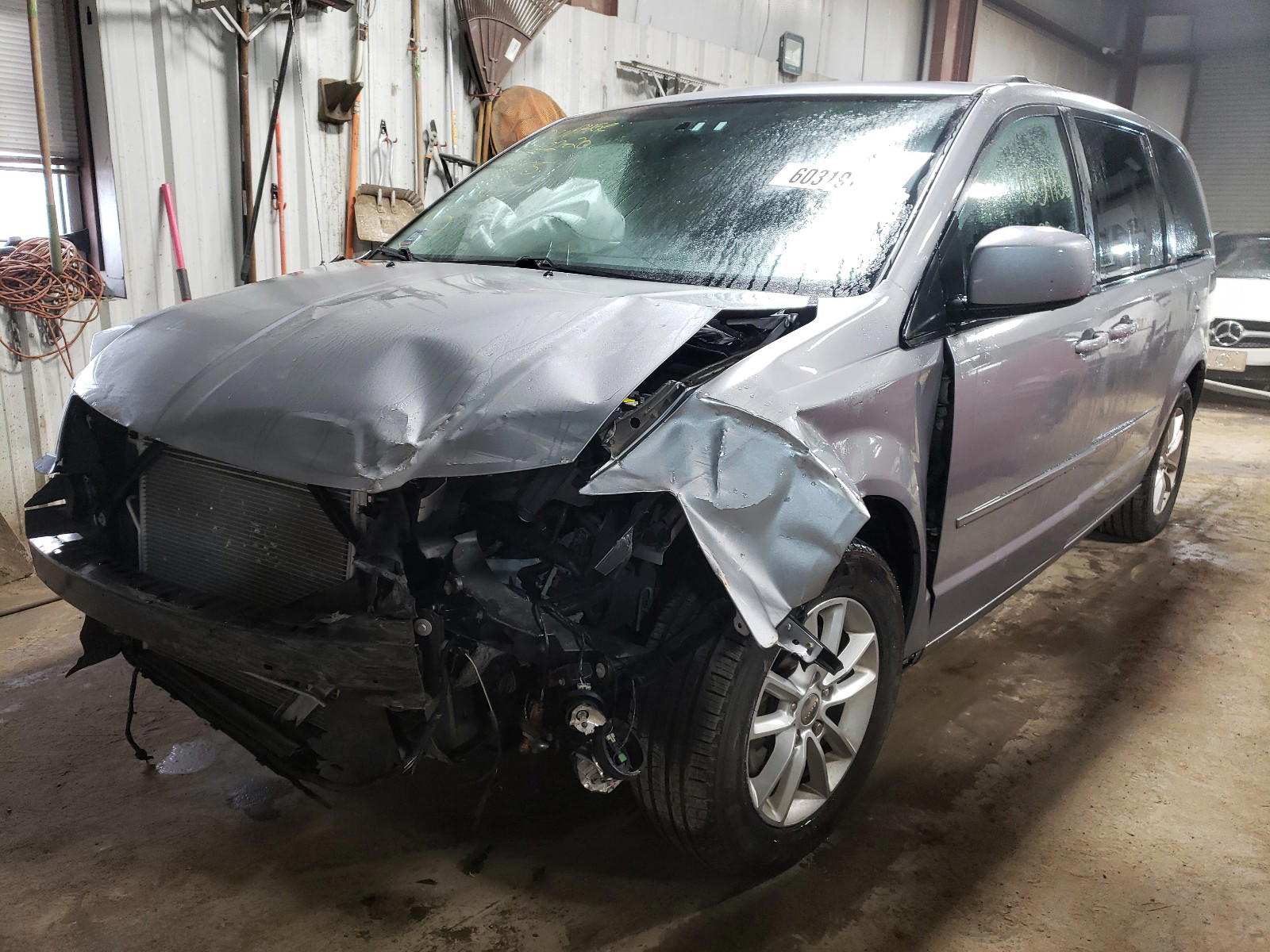 Photo 2 from auction – 2013 DODGE GRAND CARA with VIN 2C4RDGCG6DR693875