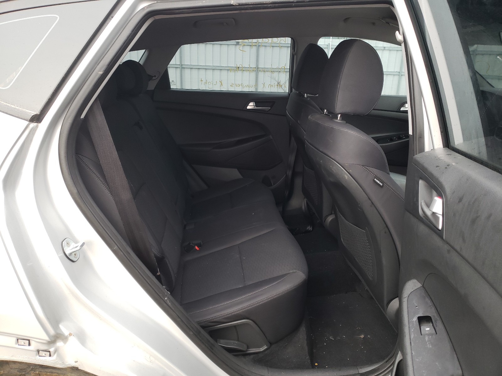 Photo 6 from auction – 2019 HYUNDAI TUCSON SE with VIN KM8J2CA42KU855596