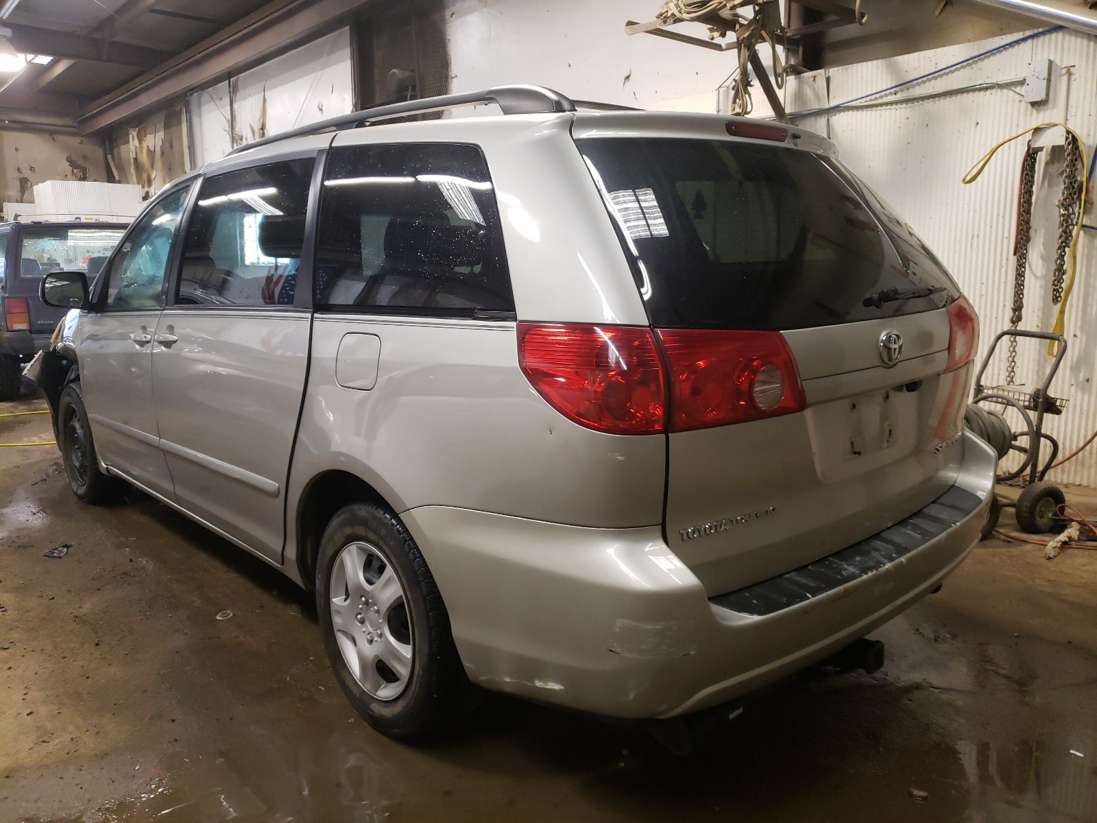 Photo 3 from auction – 2006 TOYOTA SIENNA CE with VIN 5TDZA23C86S535251