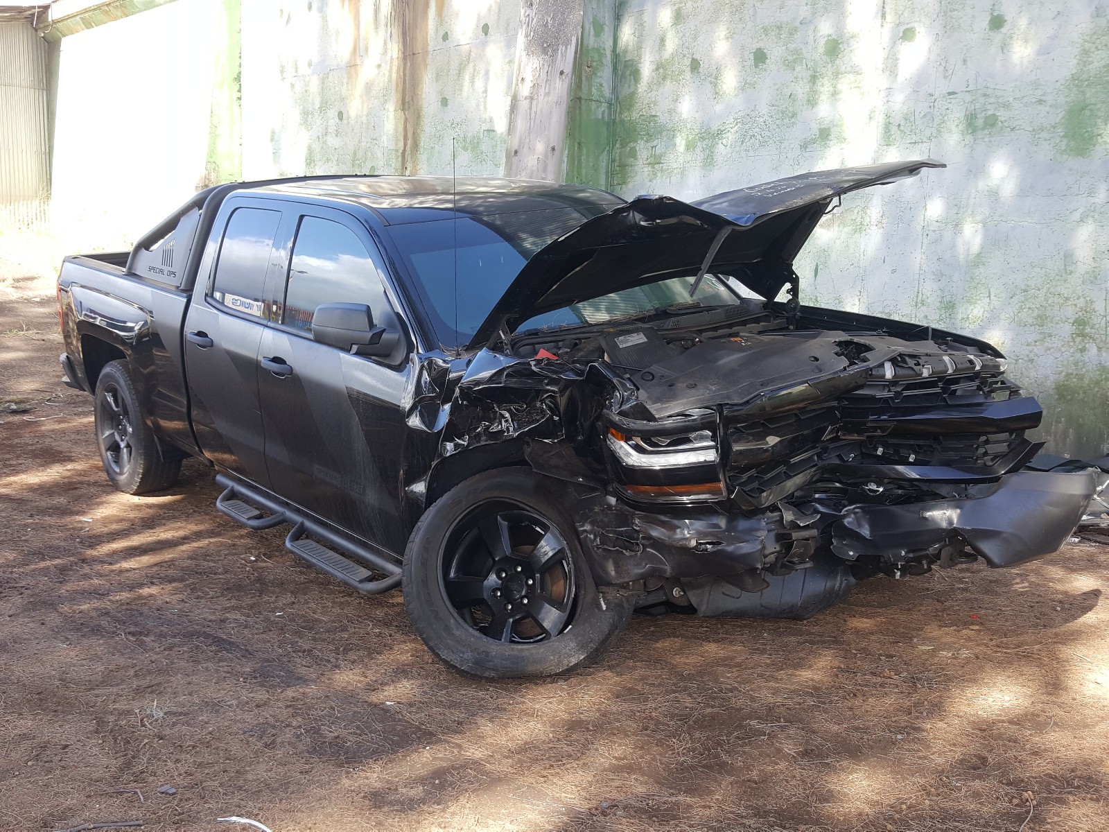 Photo 1 from auction – 2016 CHEVROLET SILVERADO with VIN 1GCRCNEC4GZ330972