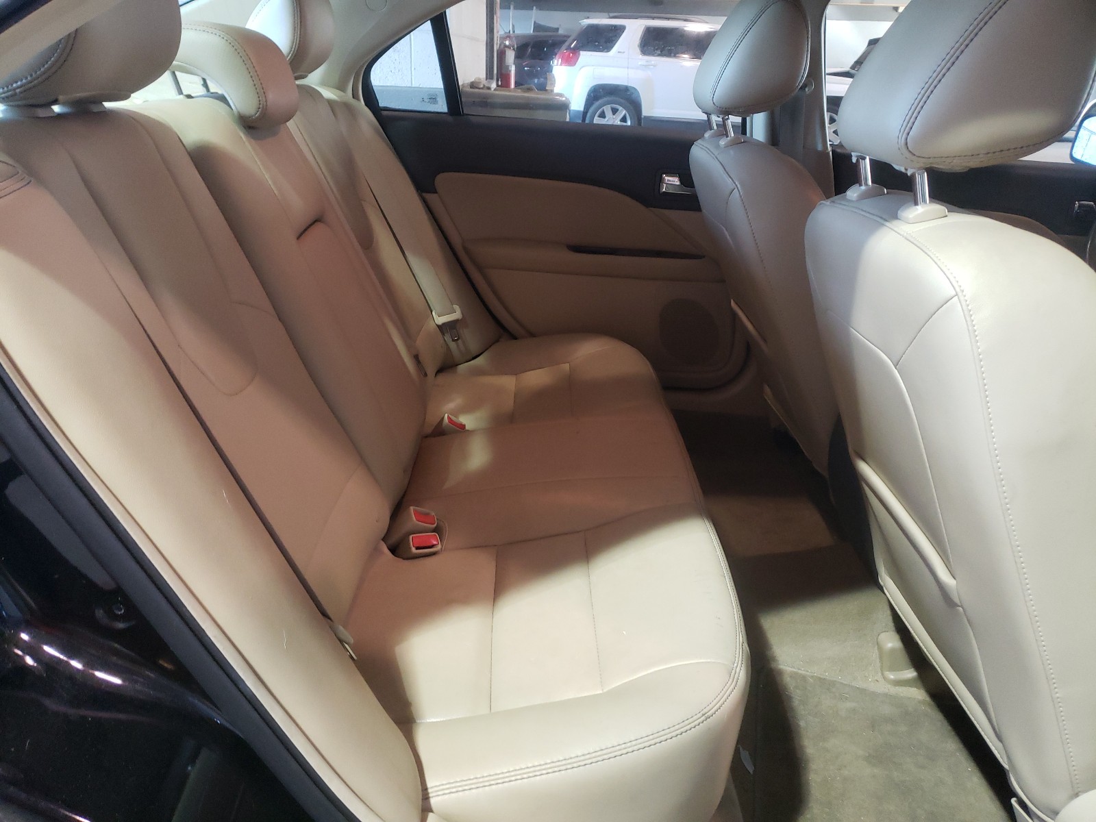 Photo 6 from auction – 2012 FORD FUSION with VIN 3FAHP0JG4CR228443