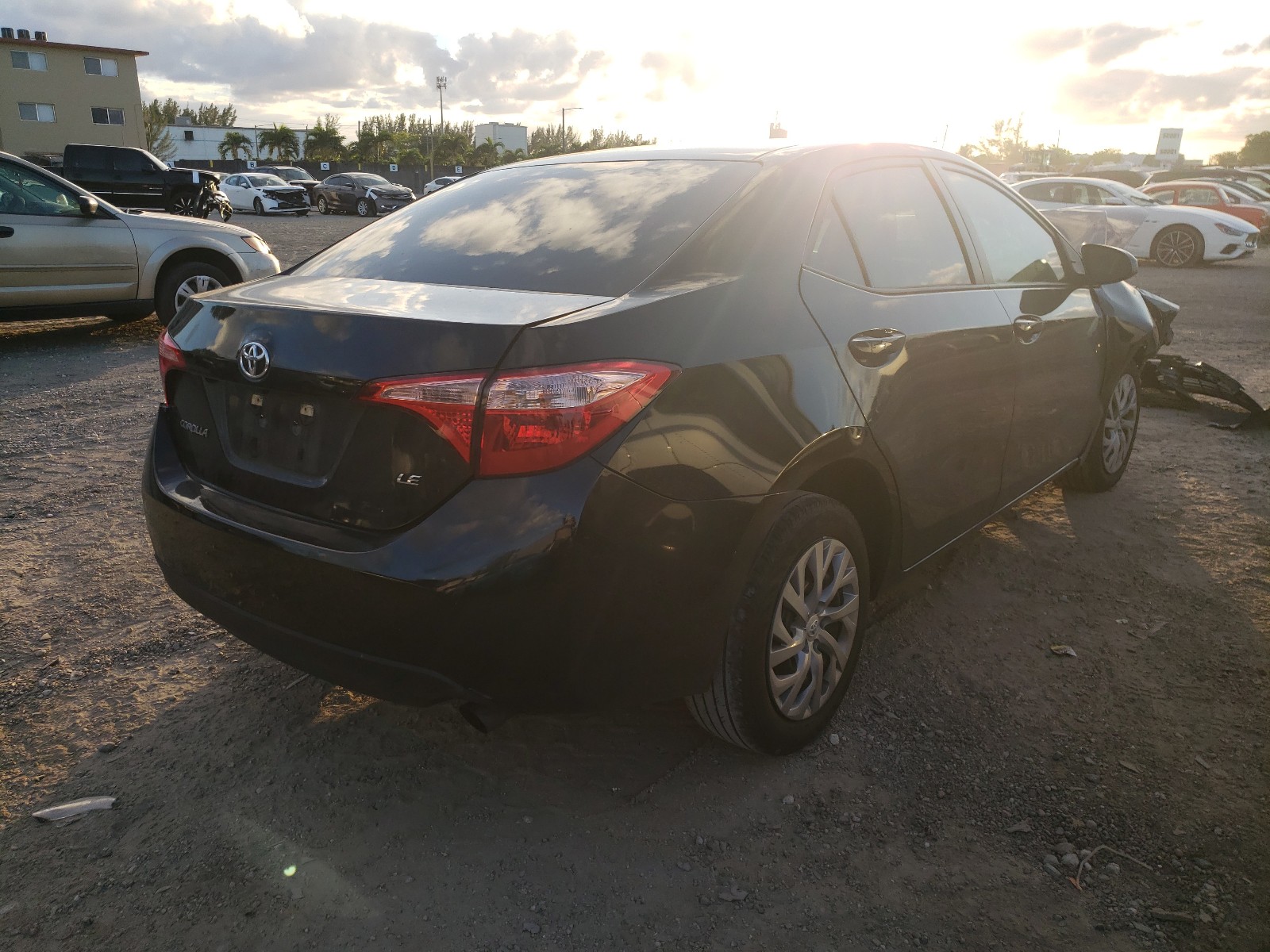 Photo 4 from auction – 2019 TOYOTA COROLLA L with VIN 5YFBURHEXKP920387