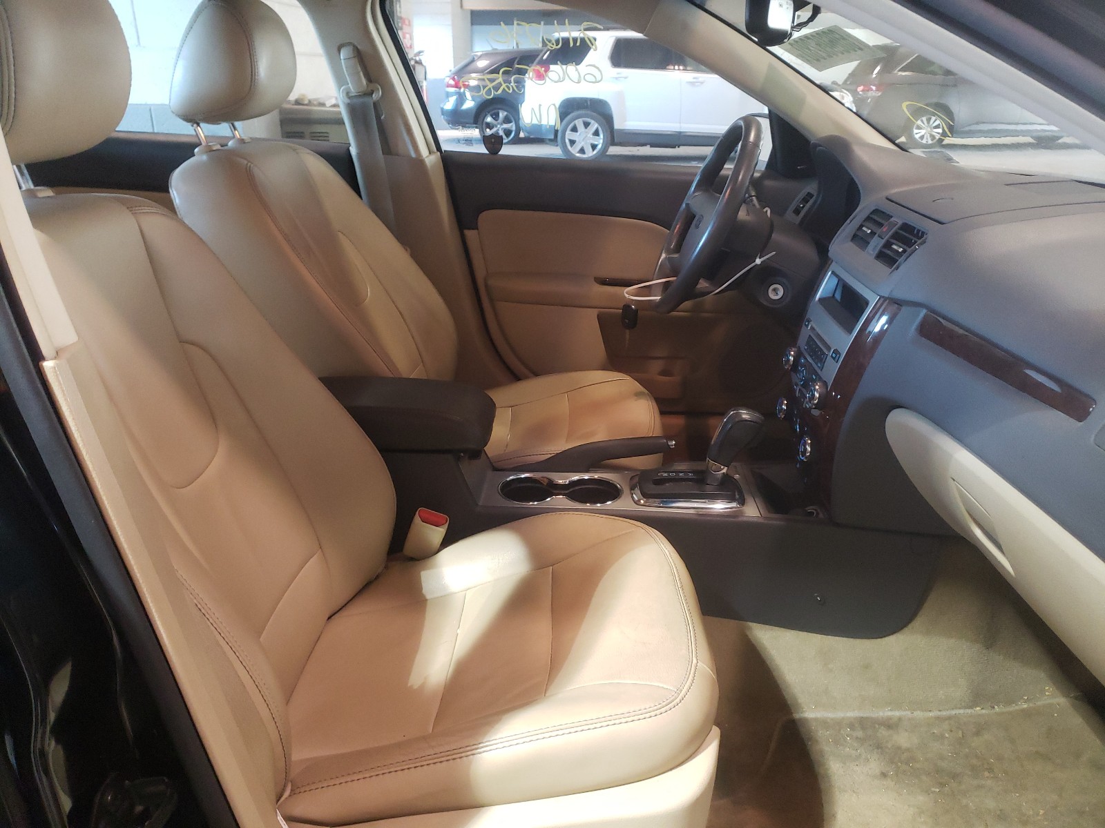 Photo 5 from auction – 2012 FORD FUSION with VIN 3FAHP0JG4CR228443