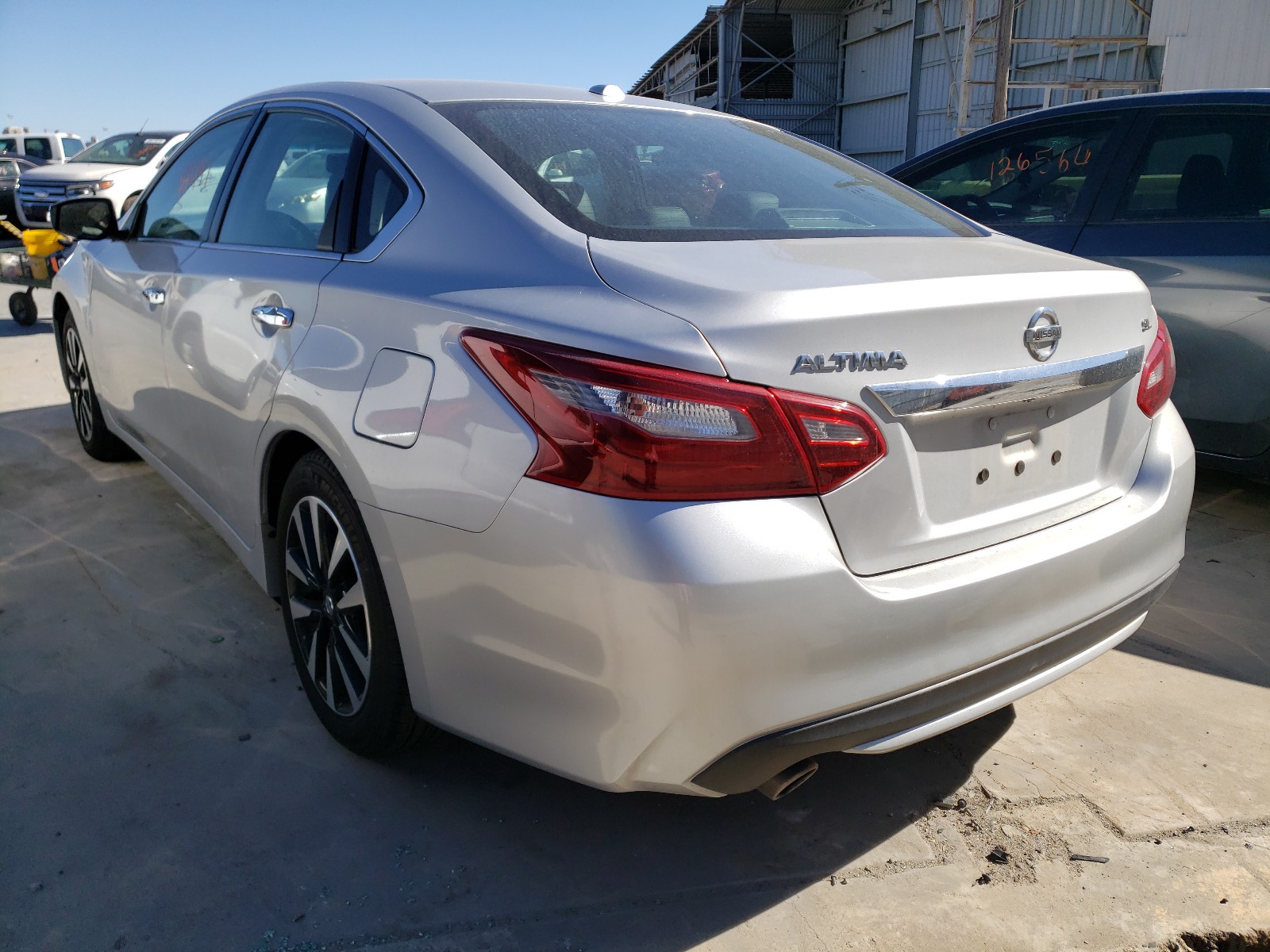 Photo 3 from auction – 2018 NISSAN ALTIMA 2.5 with VIN 1N4AL3AP2JC264528