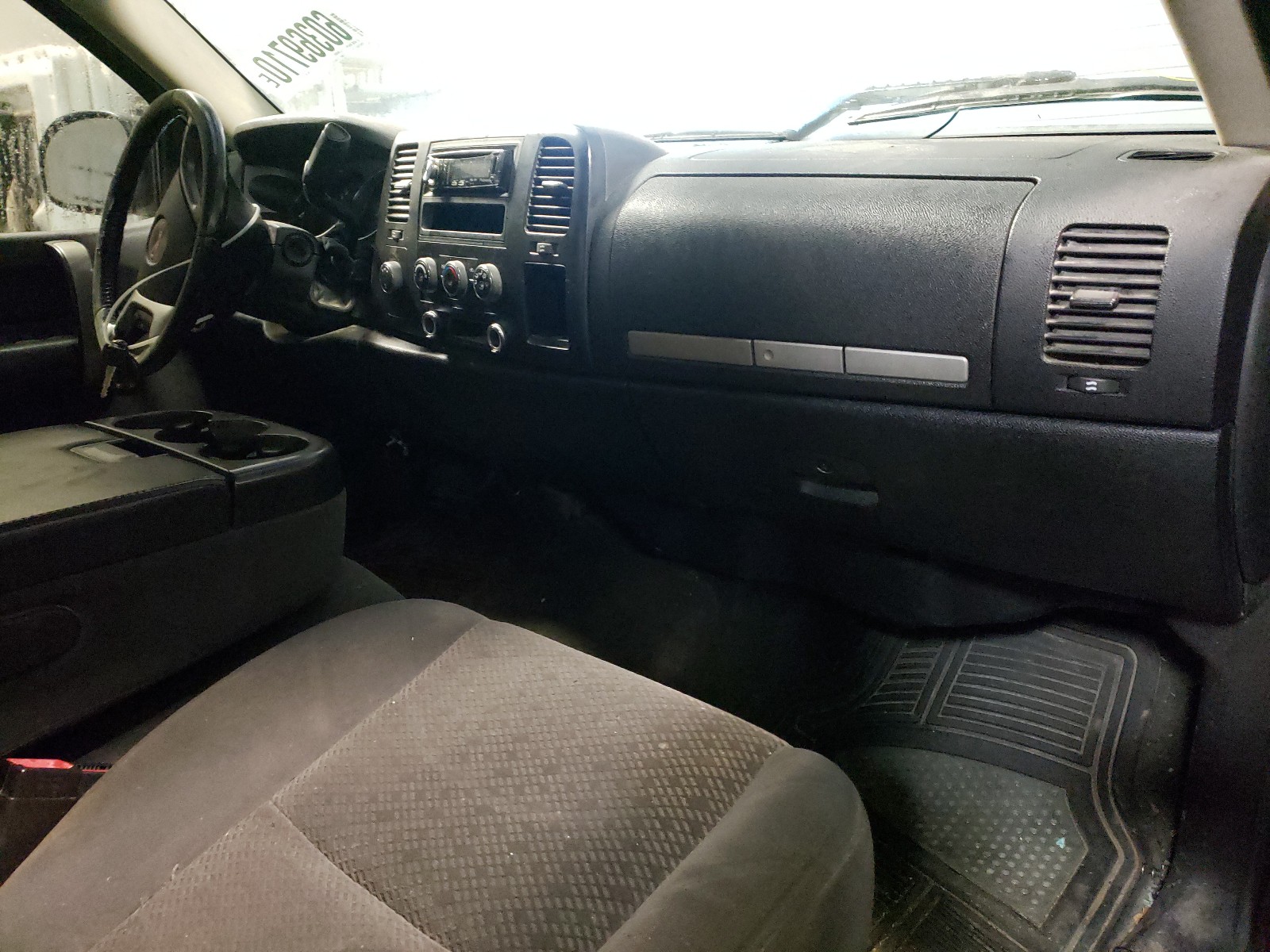 Photo 10 from auction – 2008 GMC SIERRA K25 with VIN 1GTHK29K28E186717