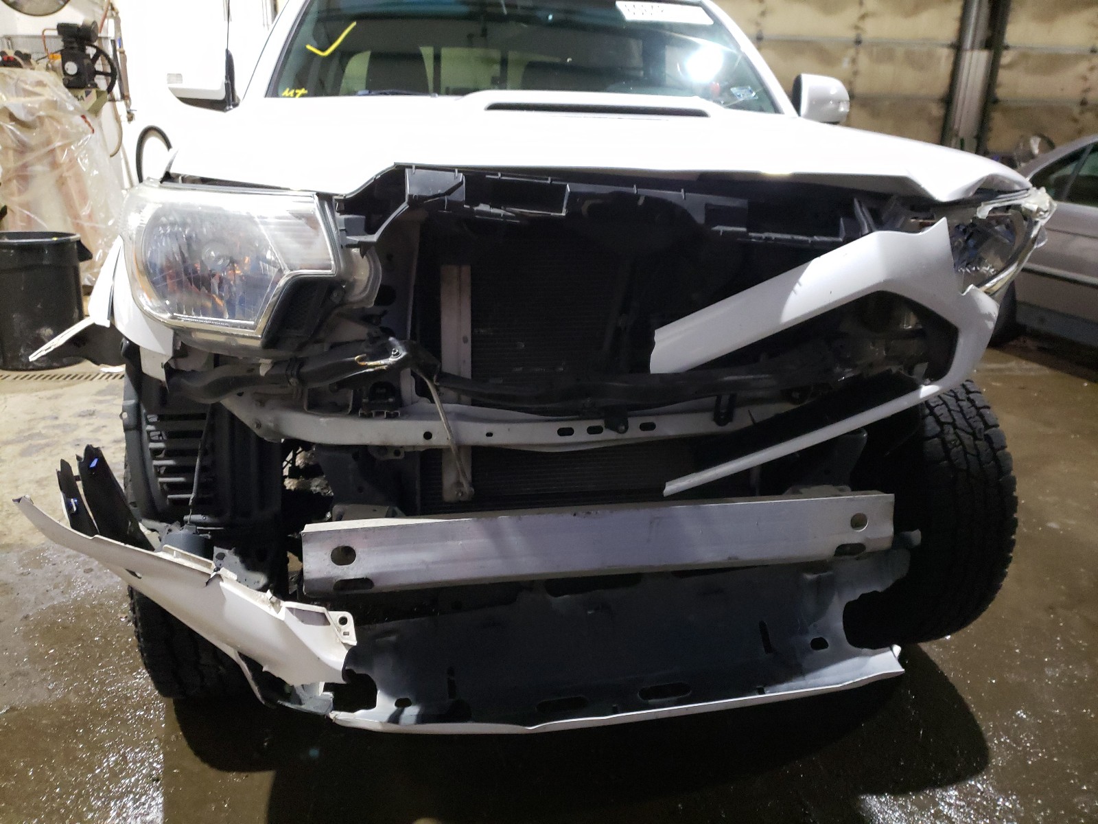 Photo 10 from auction – 2012 TOYOTA TACOMA DOU with VIN 3TMLU4EN8CM092232