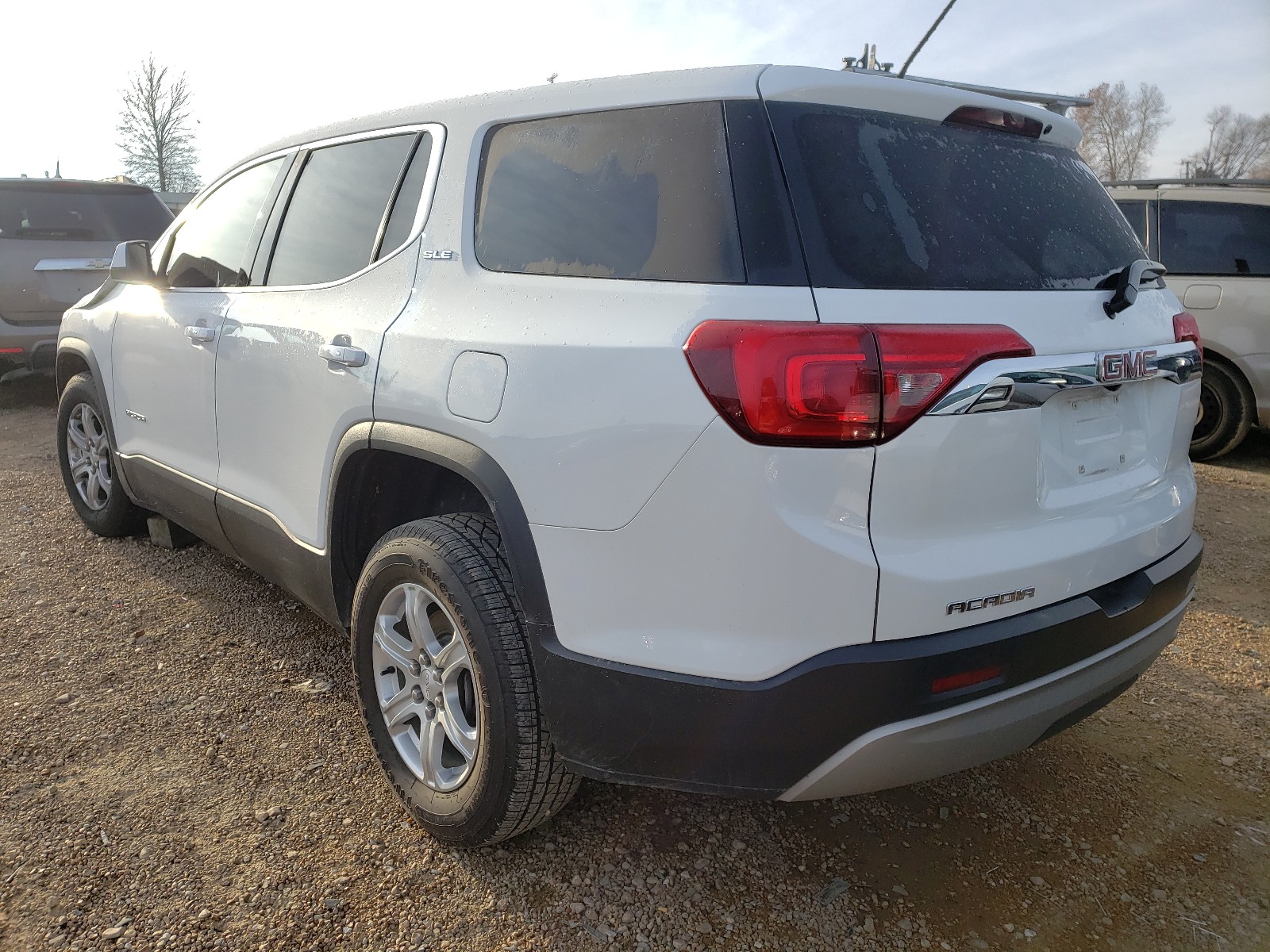 Photo 3 from auction – 2017 GMC ACADIA SLE with VIN 1GKKNKLA9HZ240573