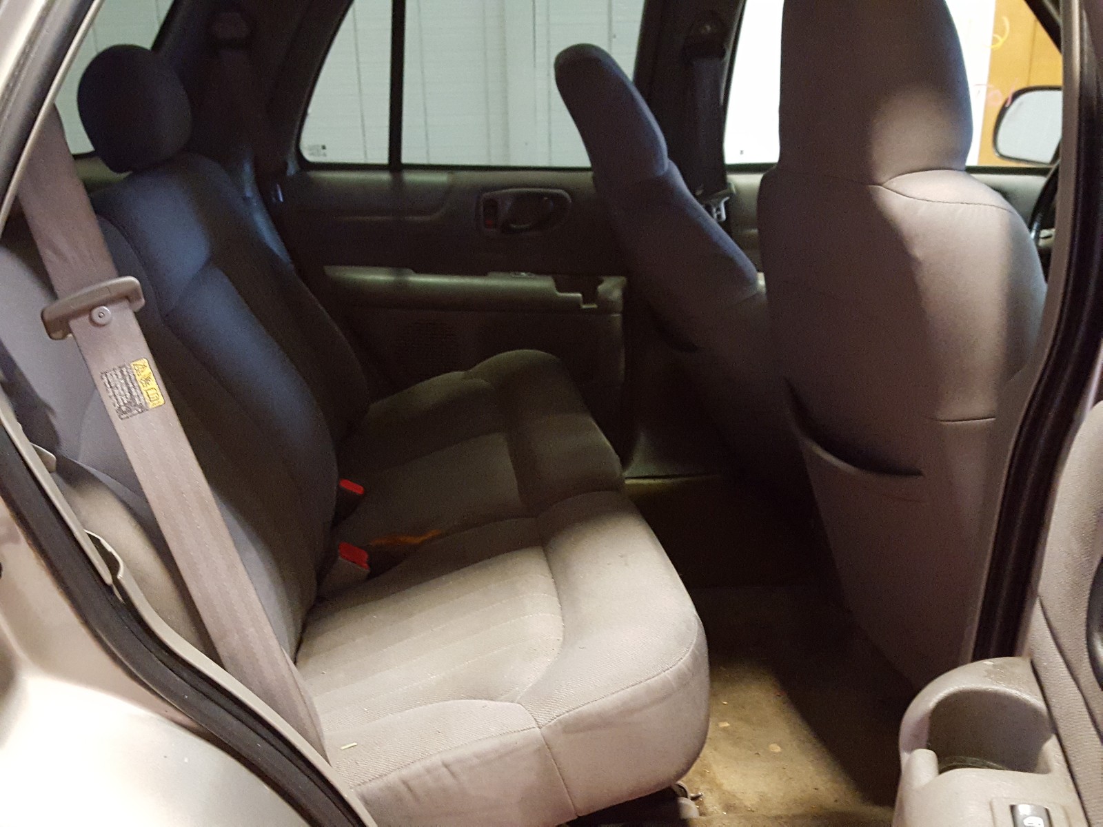 Photo 6 from auction – 2003 CHEVROLET BLAZER with VIN 1GNDT13X93K175810