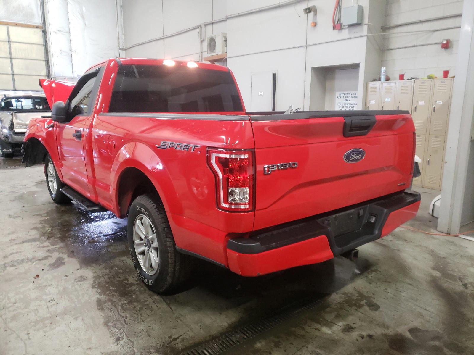 Photo 3 from auction – 2016 FORD F150 with VIN 1FTMF1CF4GFD11069