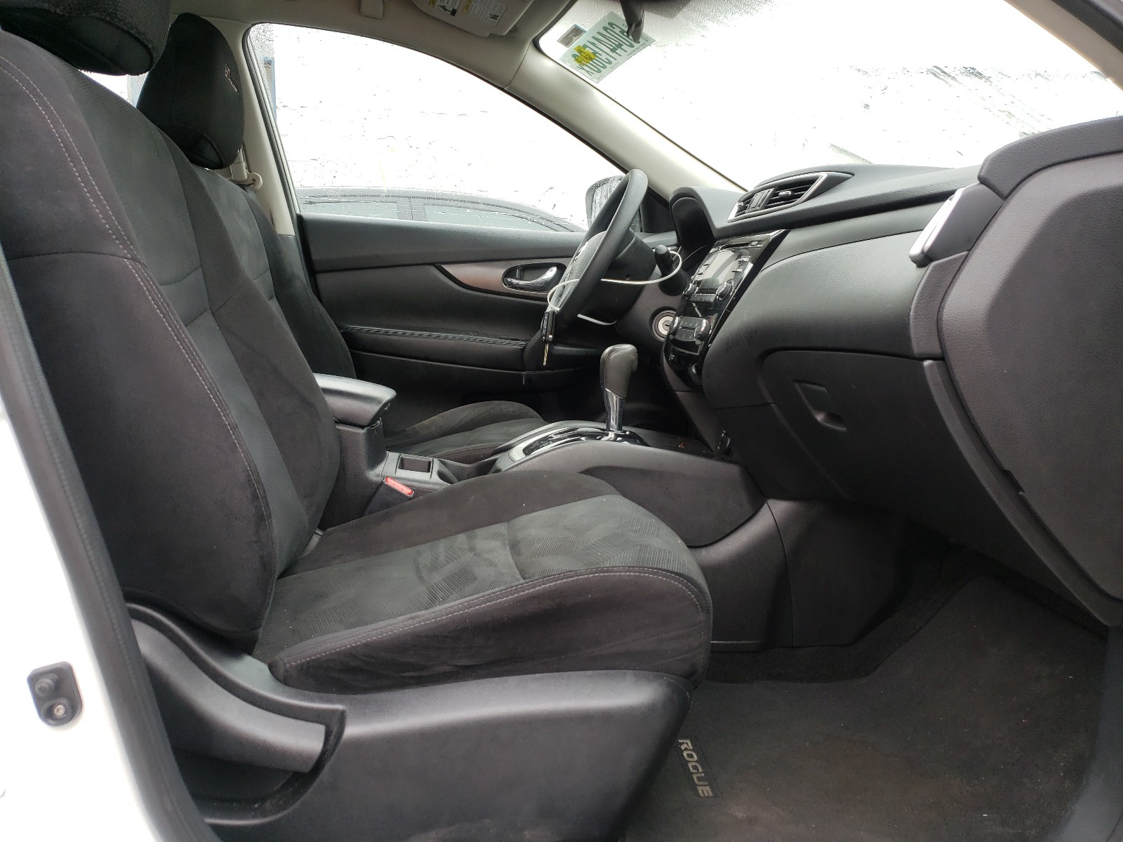 Photo 5 from auction – 2014 NISSAN ROGUE S with VIN 5N1AT2MV4EC775559