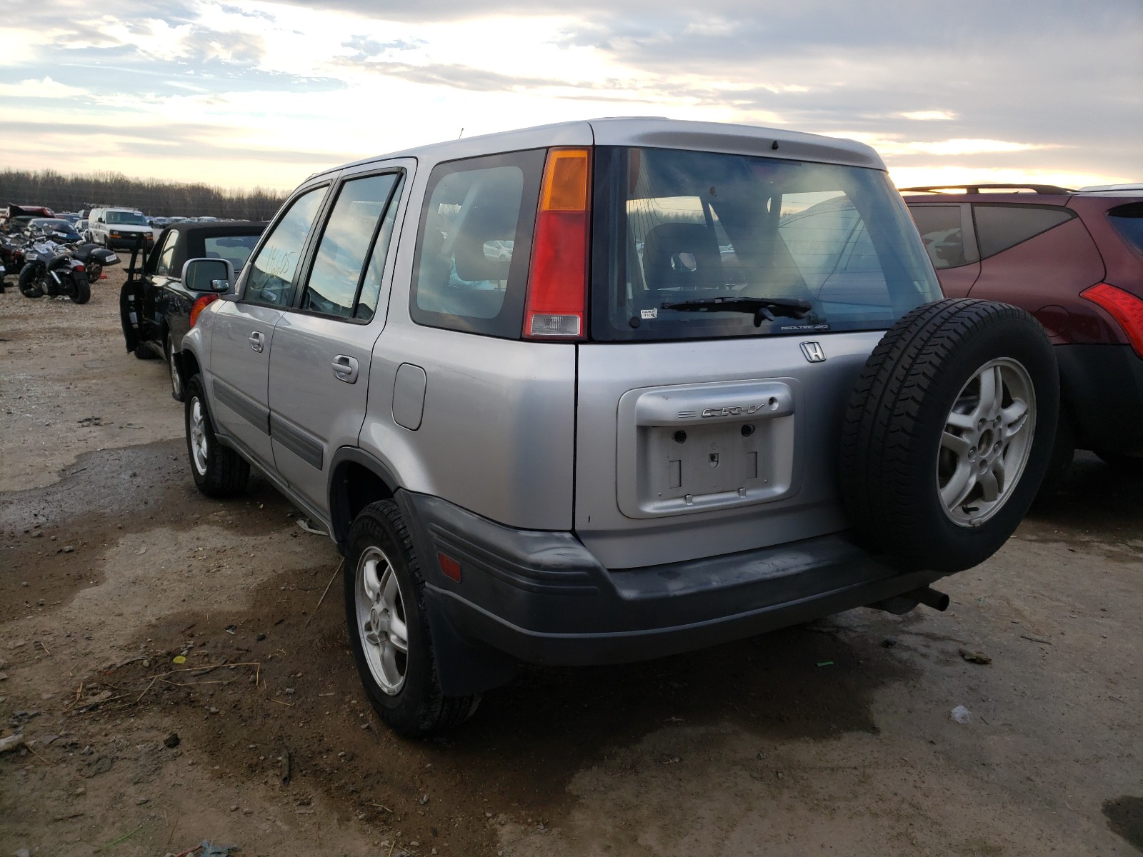 Photo 3 from auction – 2001 HONDA CR-V EX with VIN JHLRD18601C003428