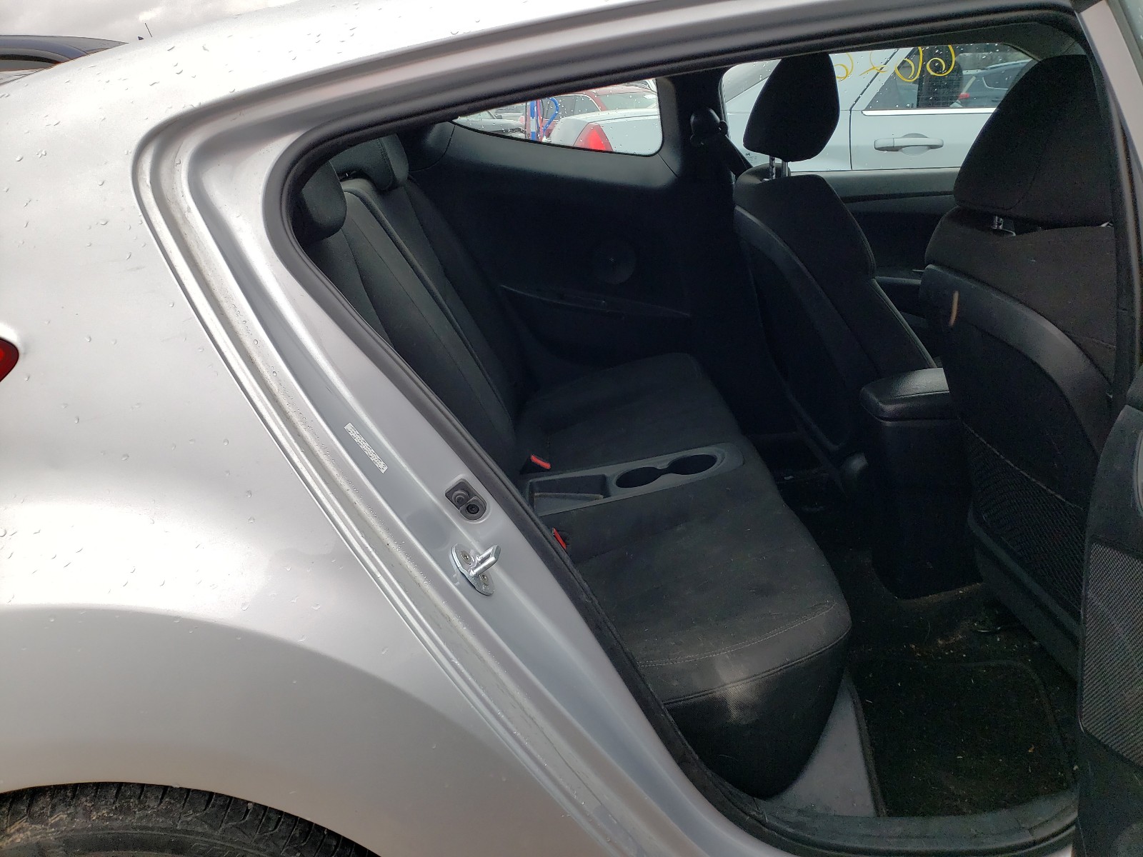 Photo 6 from auction – 2017 HYUNDAI VELOSTER with VIN KMHTC6AD4HU312797