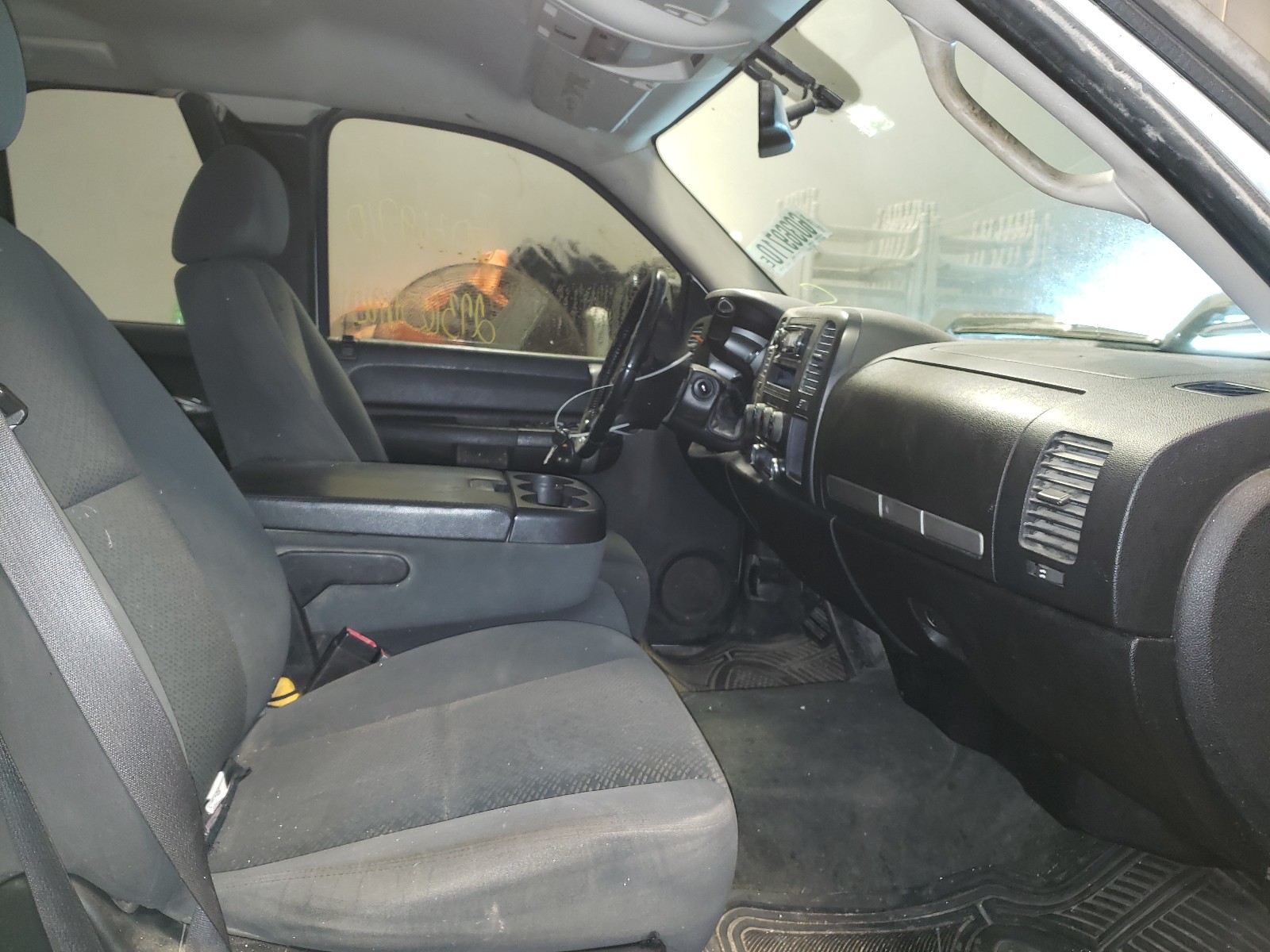 Photo 5 from auction – 2008 GMC SIERRA K25 with VIN 1GTHK29K28E186717