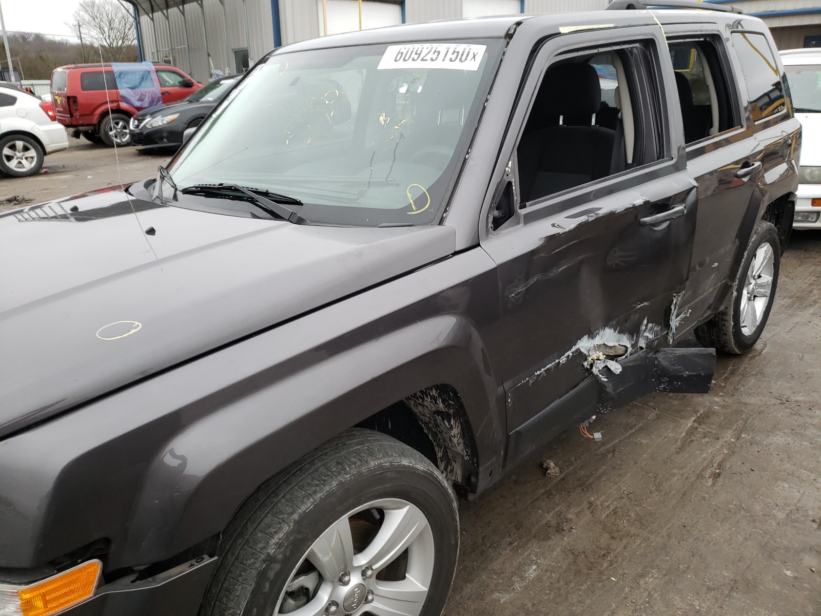 Photo 9 from auction – 2016 JEEP PATRIOT SP with VIN 1C4NJPBB2GD634844
