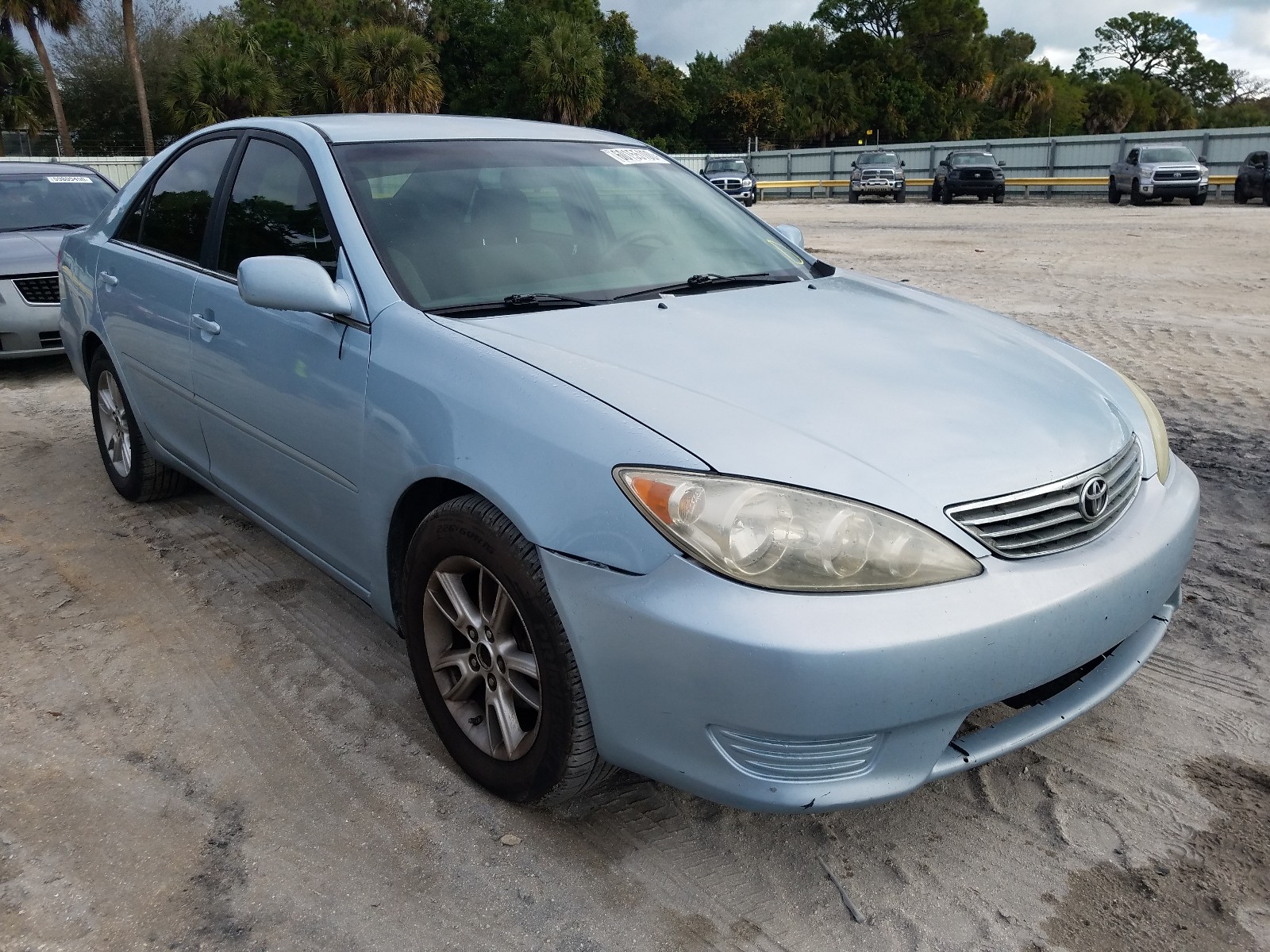 Photo 1 from auction – 2006 TOYOTA CAMRY LE with VIN 4T1BE32K66U716988