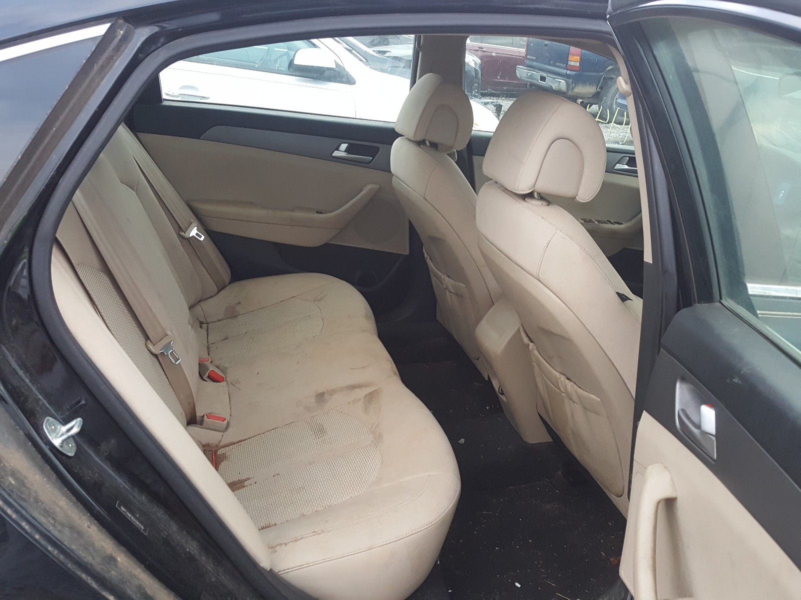 Photo 6 from auction – 2016 HYUNDAI SONATA SE with VIN 5NPE24AF8GH295579