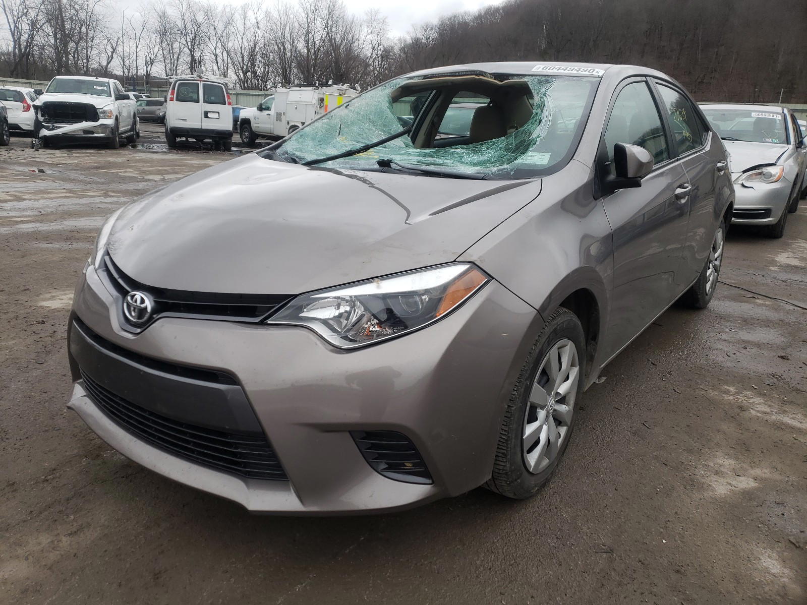 Photo 2 from auction – 2015 TOYOTA COROLLA L with VIN 2T1BURHE6FC386200