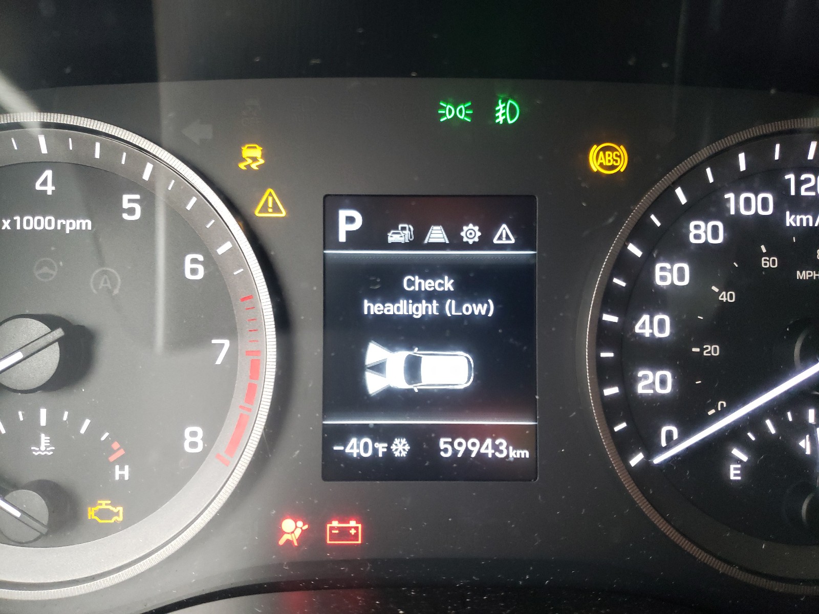 Photo 8 from auction – 2019 HYUNDAI TUCSON SE with VIN KM8J2CA42KU855596