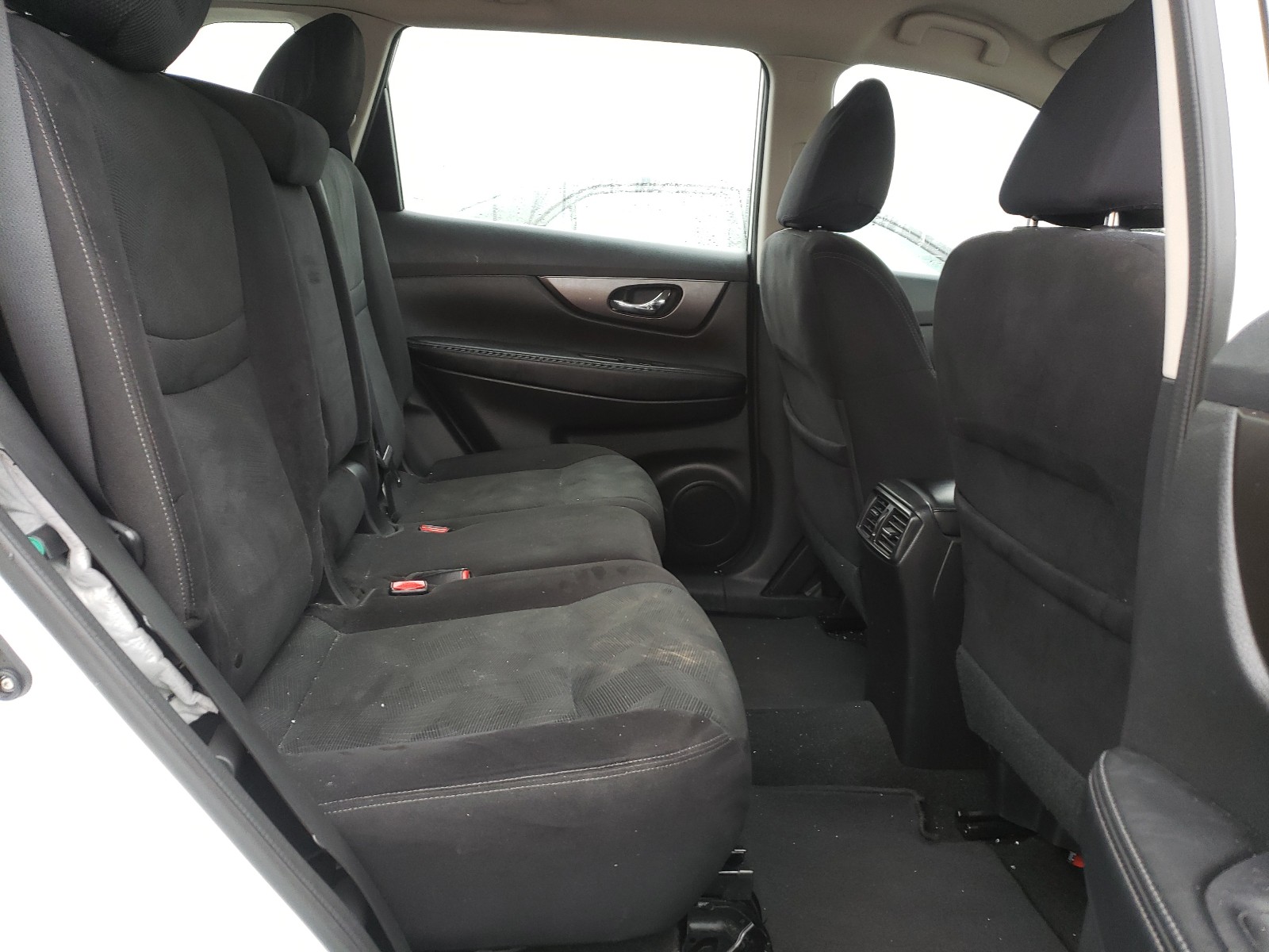 Photo 6 from auction – 2014 NISSAN ROGUE S with VIN 5N1AT2MV4EC775559