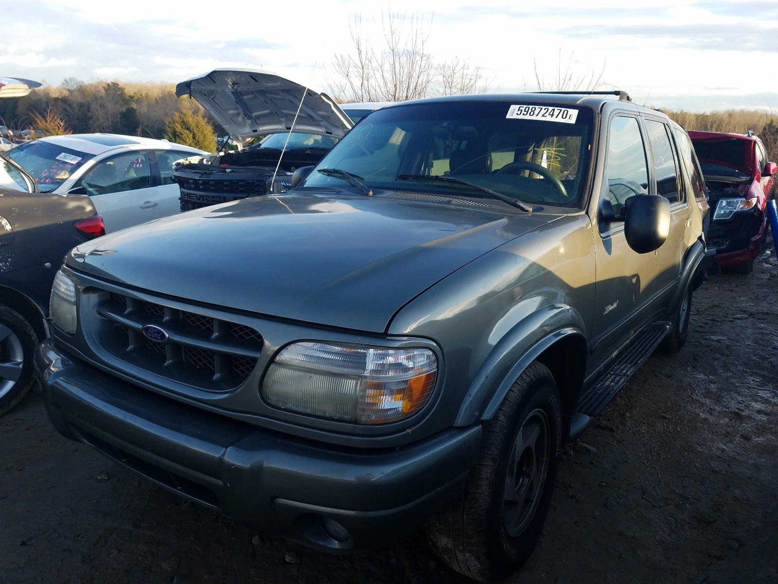 Photo 2 from auction – 2000 FORD EXPLORER L with VIN 1FMZU75E0YZB14477