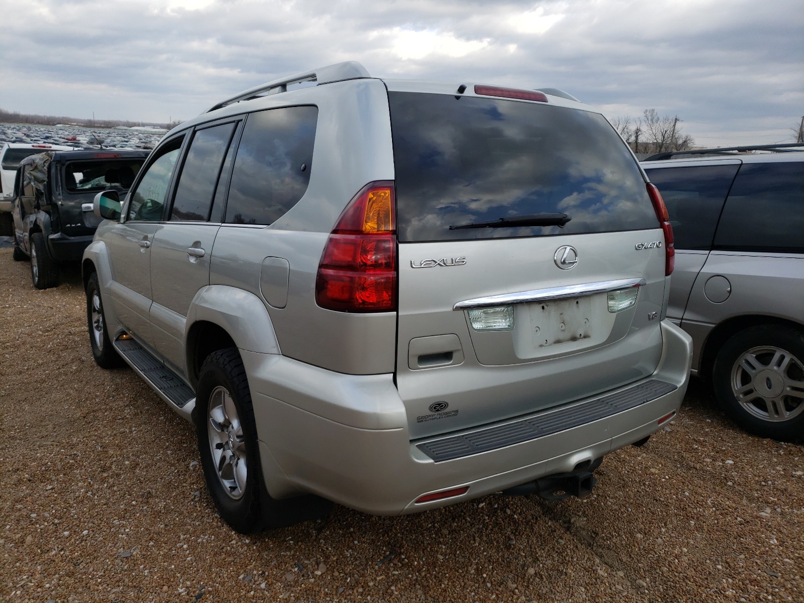 Photo 3 from auction – 2004 LEXUS GX 470 with VIN JTJBT20X740030544