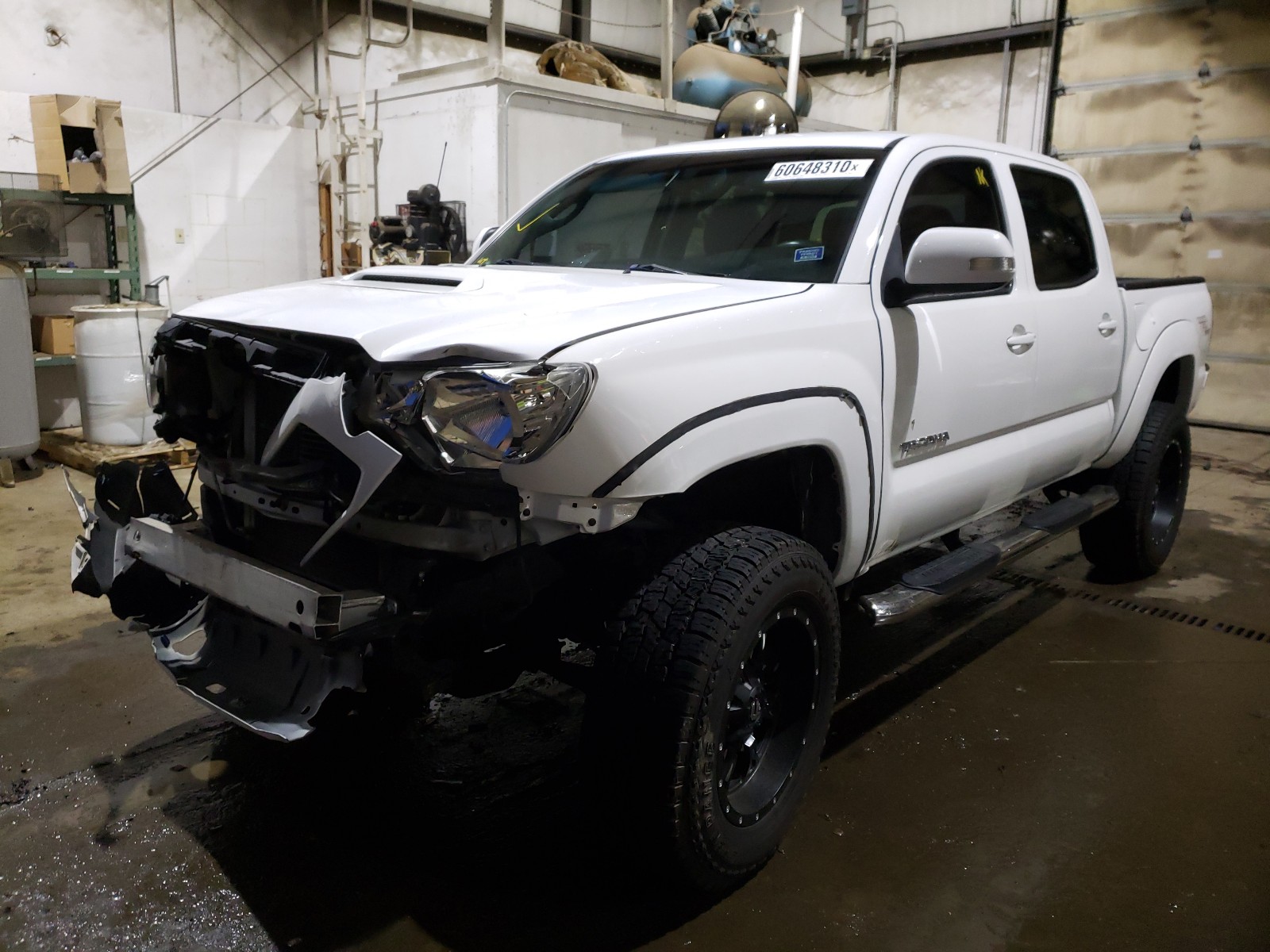 Photo 2 from auction – 2012 TOYOTA TACOMA DOU with VIN 3TMLU4EN8CM092232