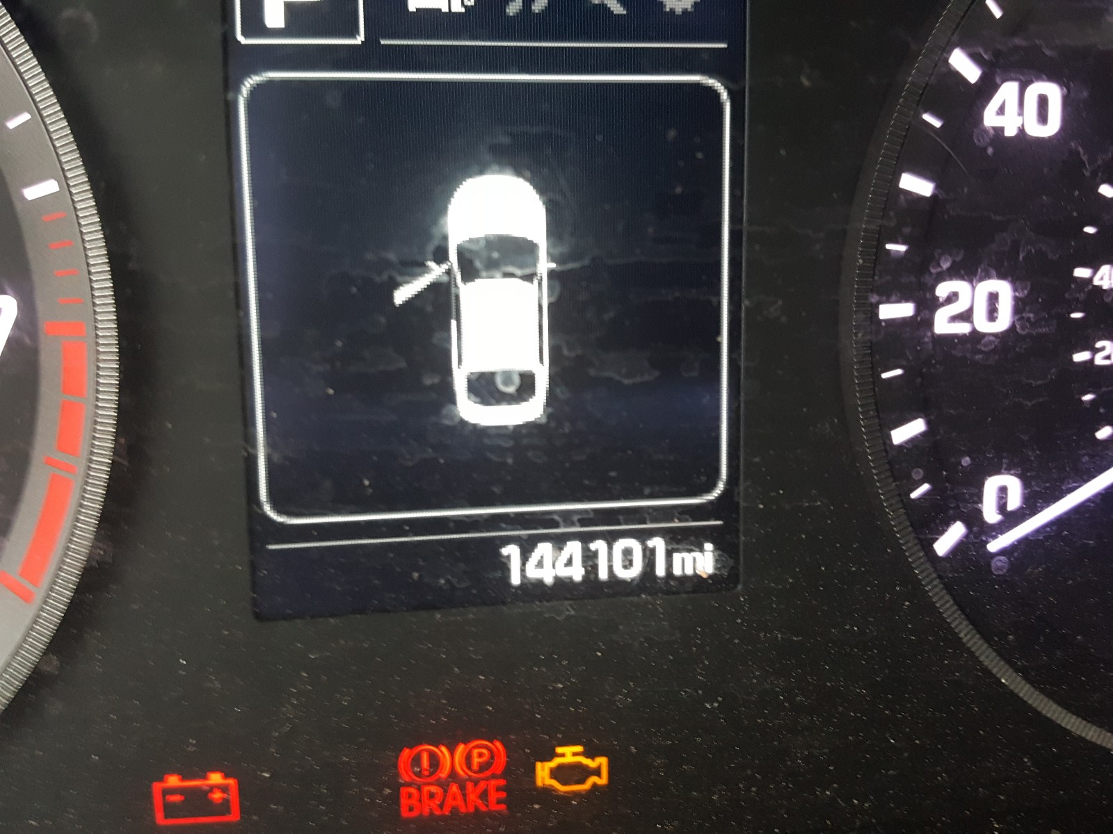 Photo 8 from auction – 2016 HYUNDAI SONATA SE with VIN 5NPE24AF8GH295579