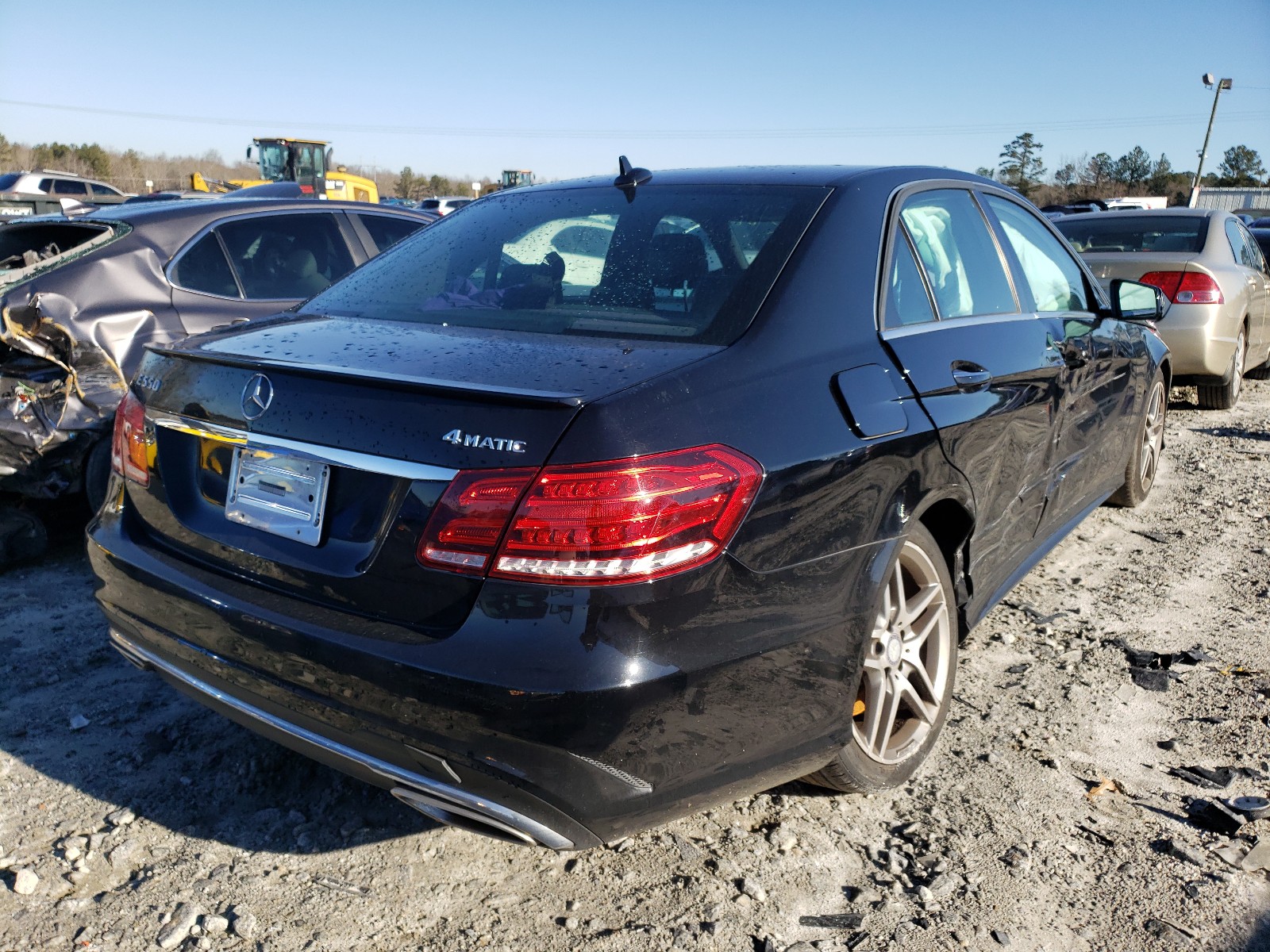 Photo 4 from auction – 2014 MERCEDES-BENZ E 550 4MAT with VIN WDDHF9BB0EA940942