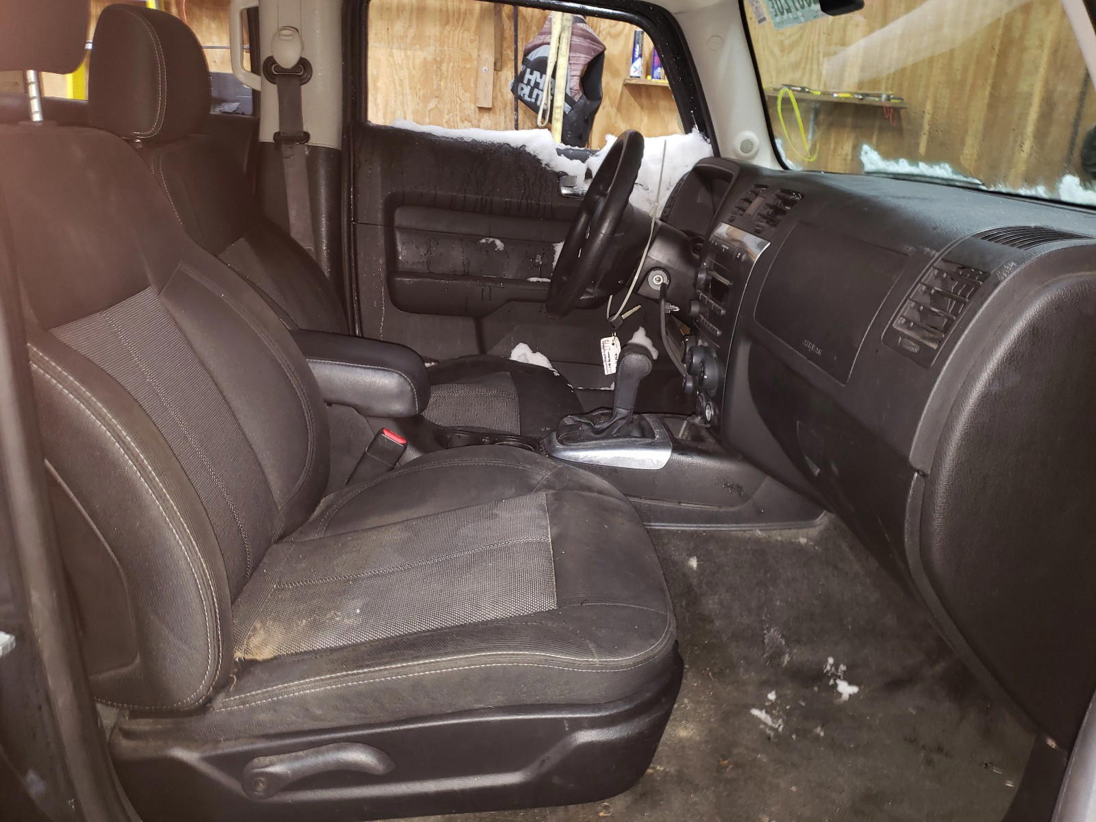 Photo 5 from auction – 2008 HUMMER H3 with VIN 5GTEN13E088120150
