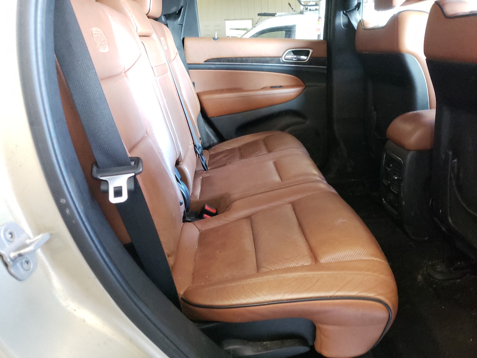 Photo 6 from auction – 2011 JEEP GRAND CHER with VIN 1J4RS6GG5BC621818