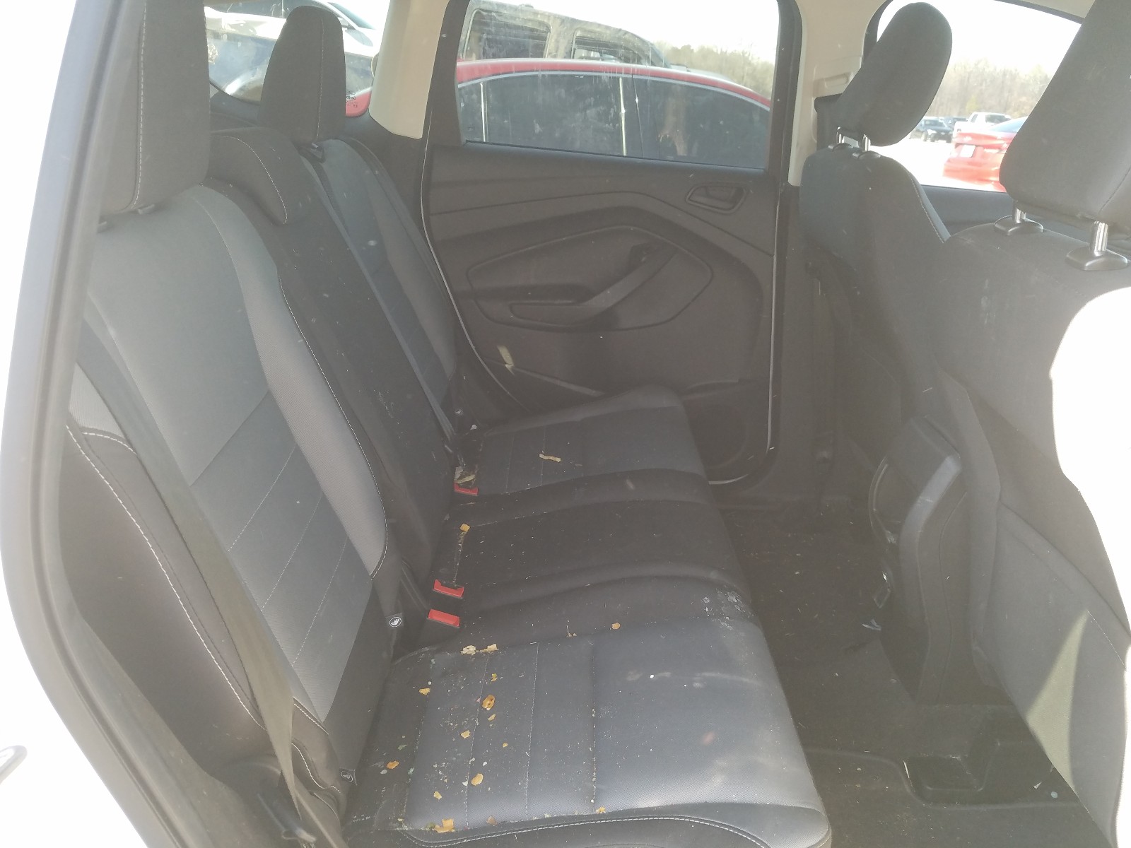 Zdjęcie 6 z aukcji – 2018 FORD ESCAPE S z VIN 1FMCU0F75JUB20386