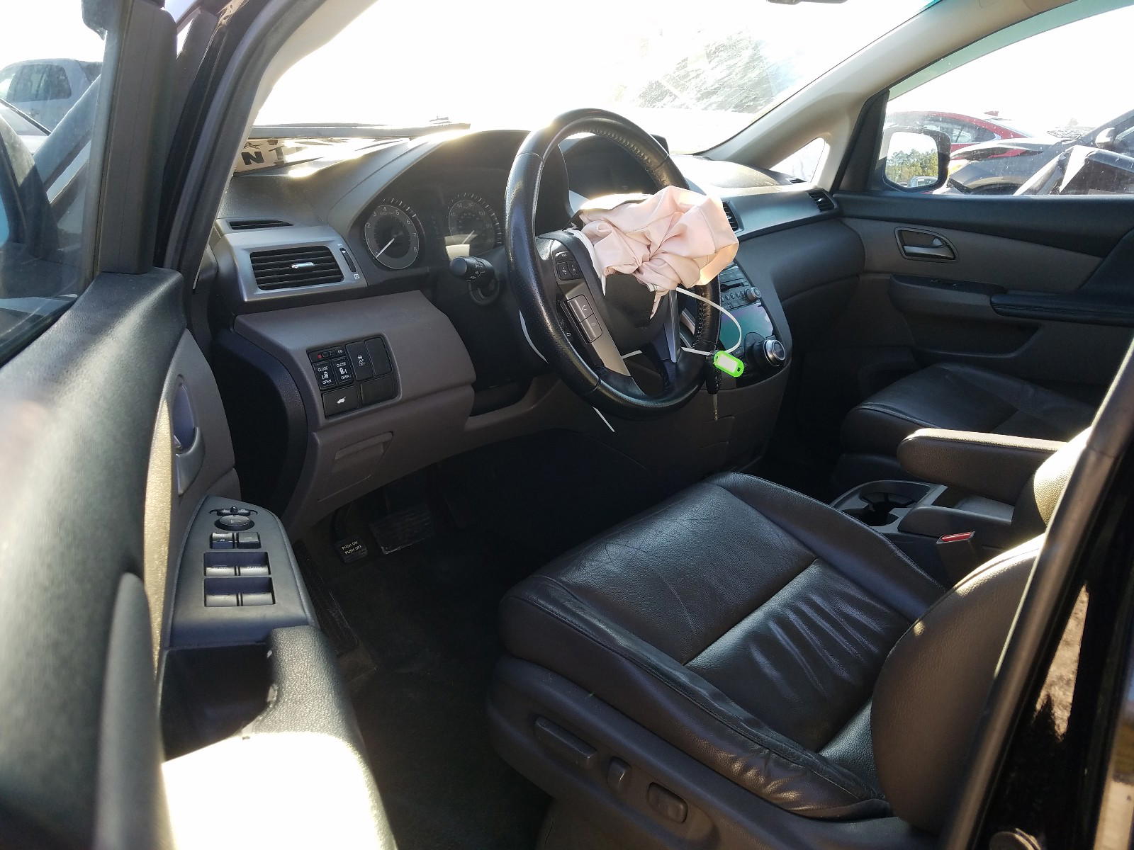 Photo 9 from auction – 2011 HONDA ODYSSEY EX with VIN 5FNRL5H64BB093632