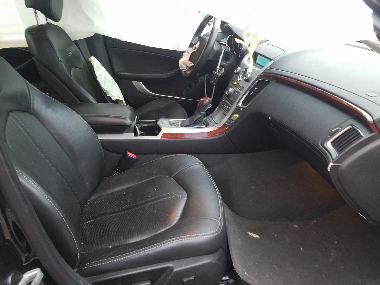 Photo 5 from auction – 2012 CADILLAC CTS LUXURY with VIN 1G6DG5E58C0136429