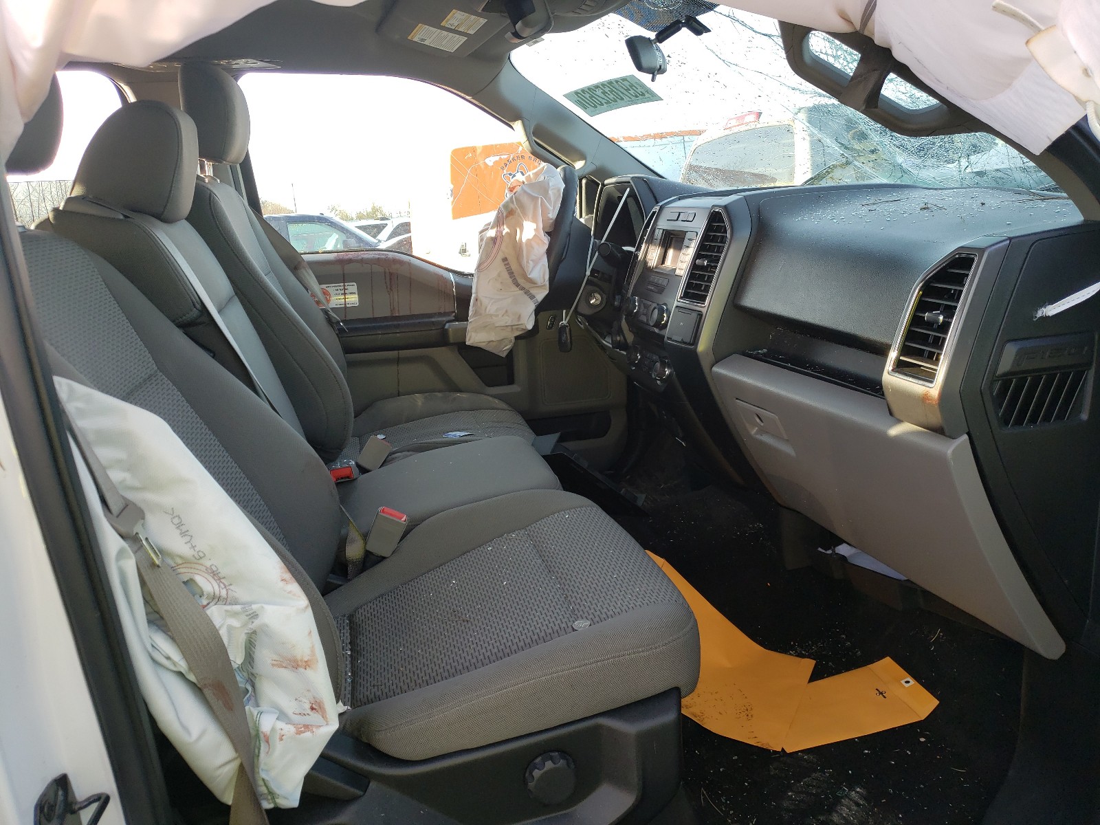Photo 5 from auction – 2018 FORD F150 SUPER with VIN 1FTFW1E56JFC32197