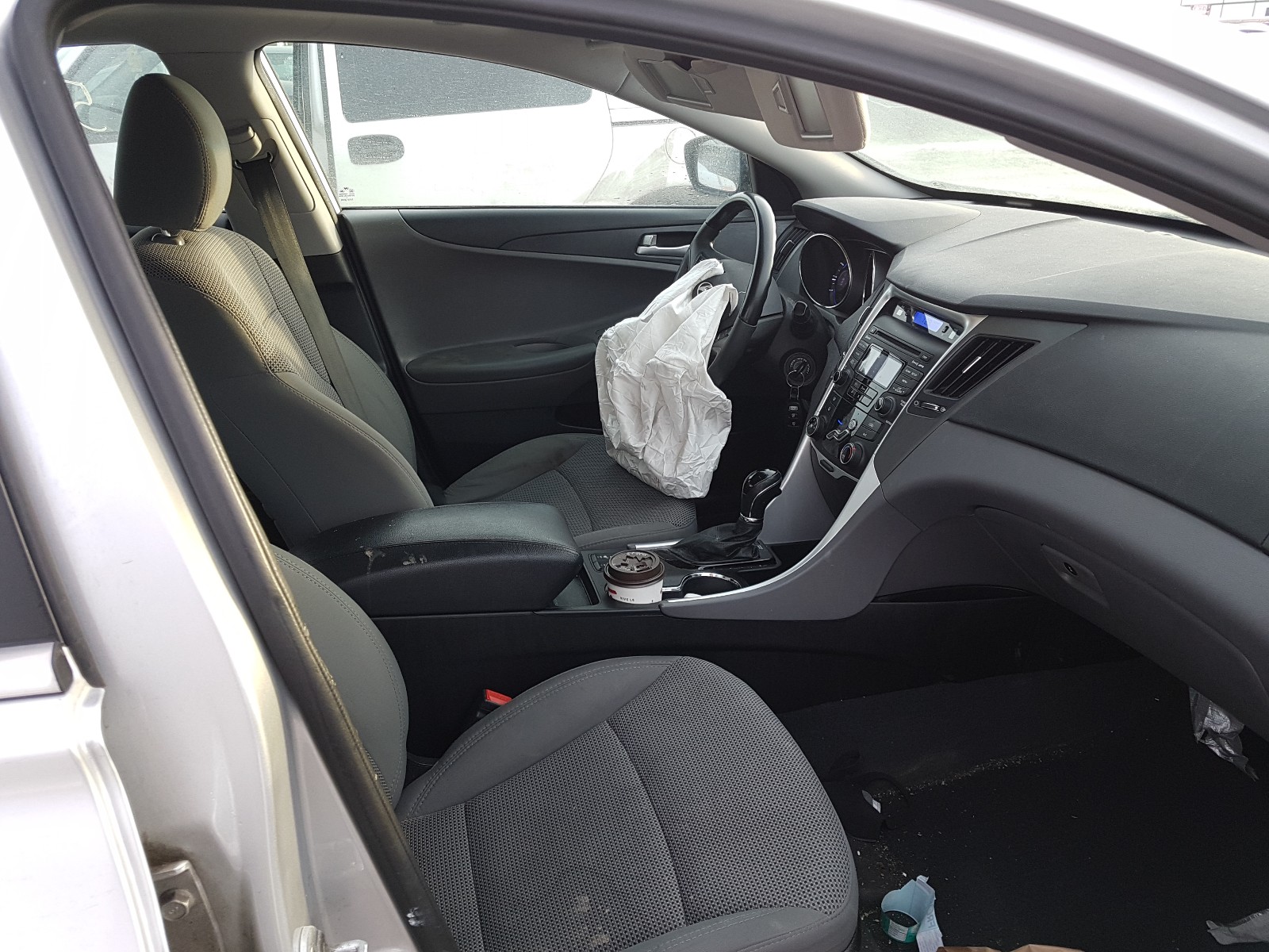 Photo 5 from auction – 2013 HYUNDAI SONATA GLS with VIN 5NPEB4AC0DH691832