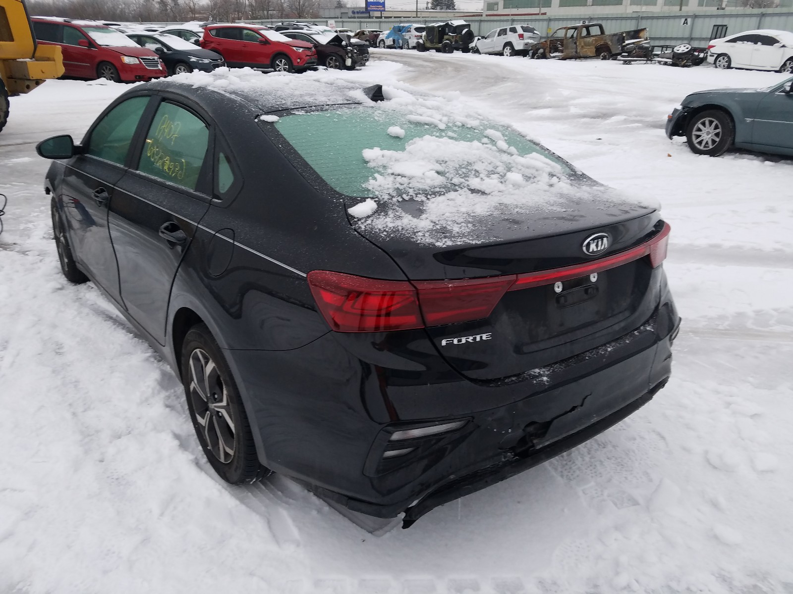 Photo 3 from auction – 2019 KIA FORTE FE with VIN 3KPF24AD4KE135179