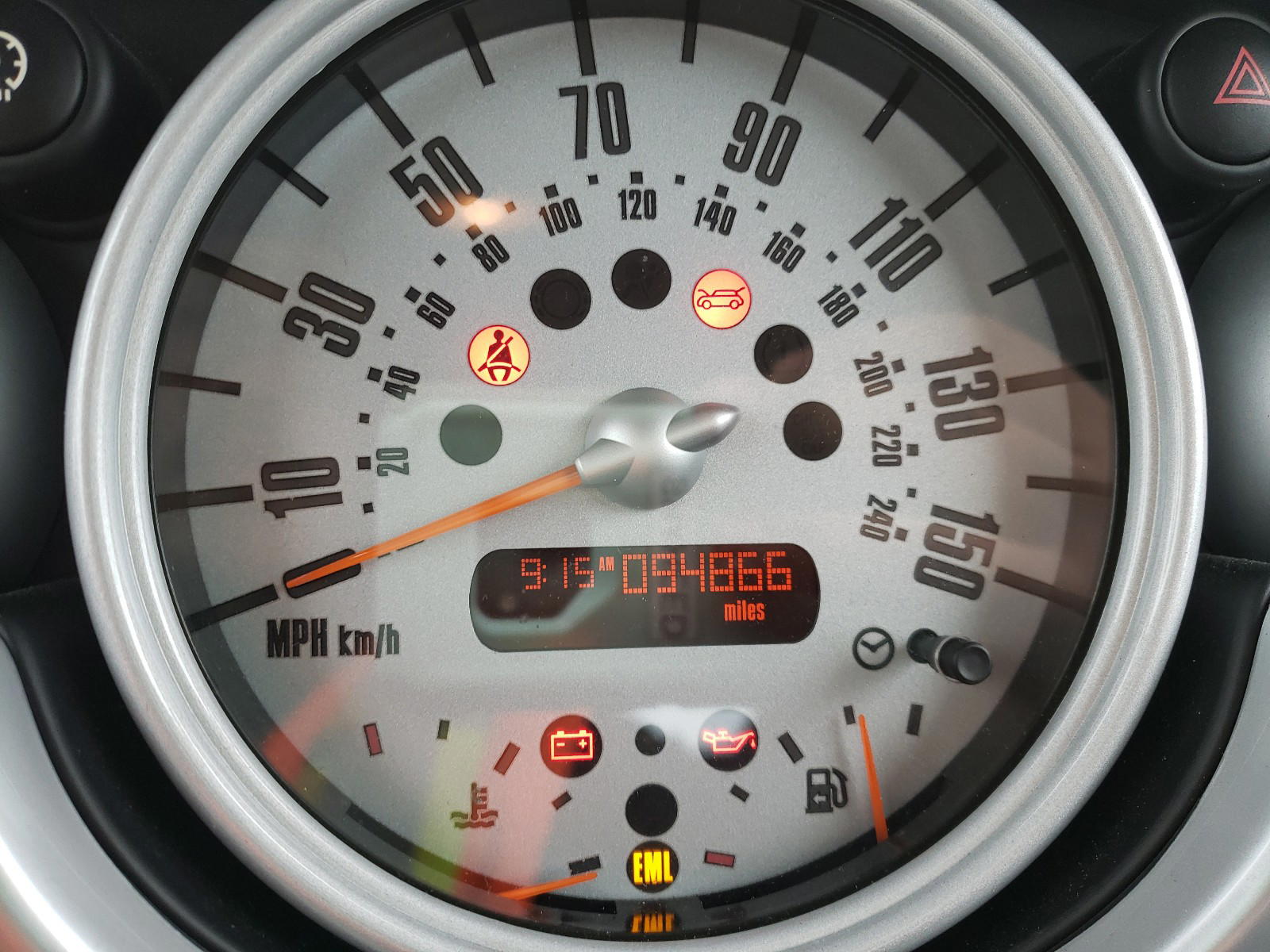 Photo 8 from auction – 2005 MINI COOPER with VIN WMWRC33595TK63243