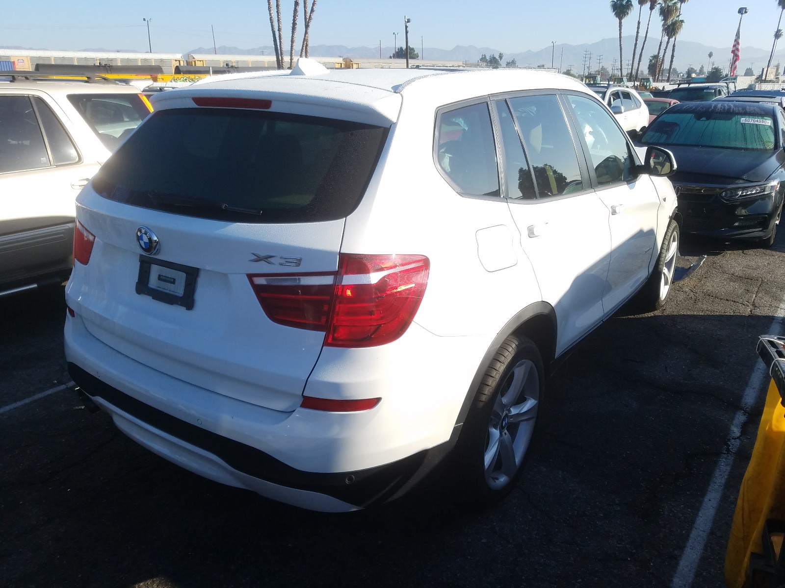 Photo 4 from auction – 2017 BMW X3 XDRIVE3 with VIN 5UXWX7C38H0U43253