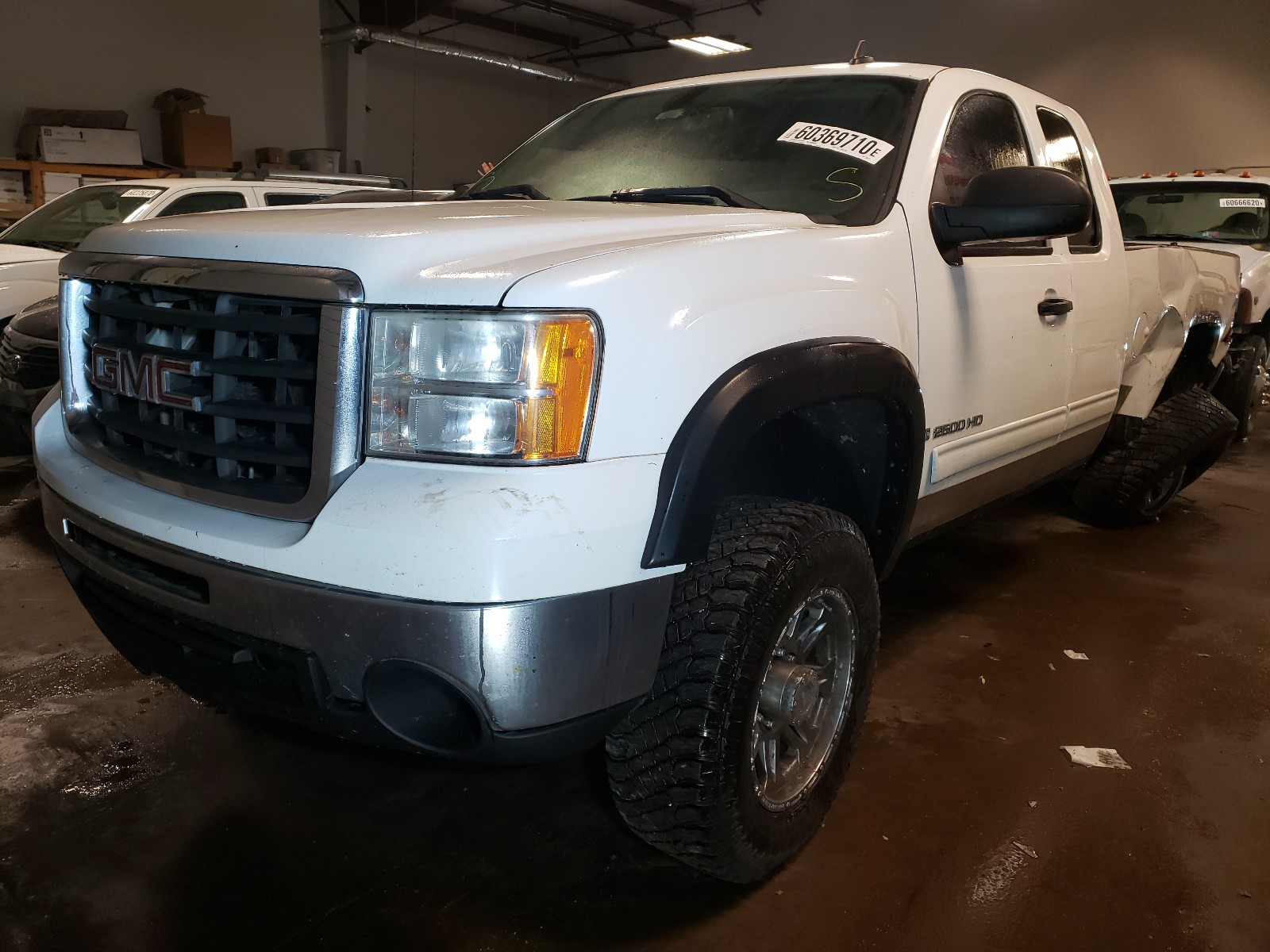Photo 2 from auction – 2008 GMC SIERRA K25 with VIN 1GTHK29K28E186717