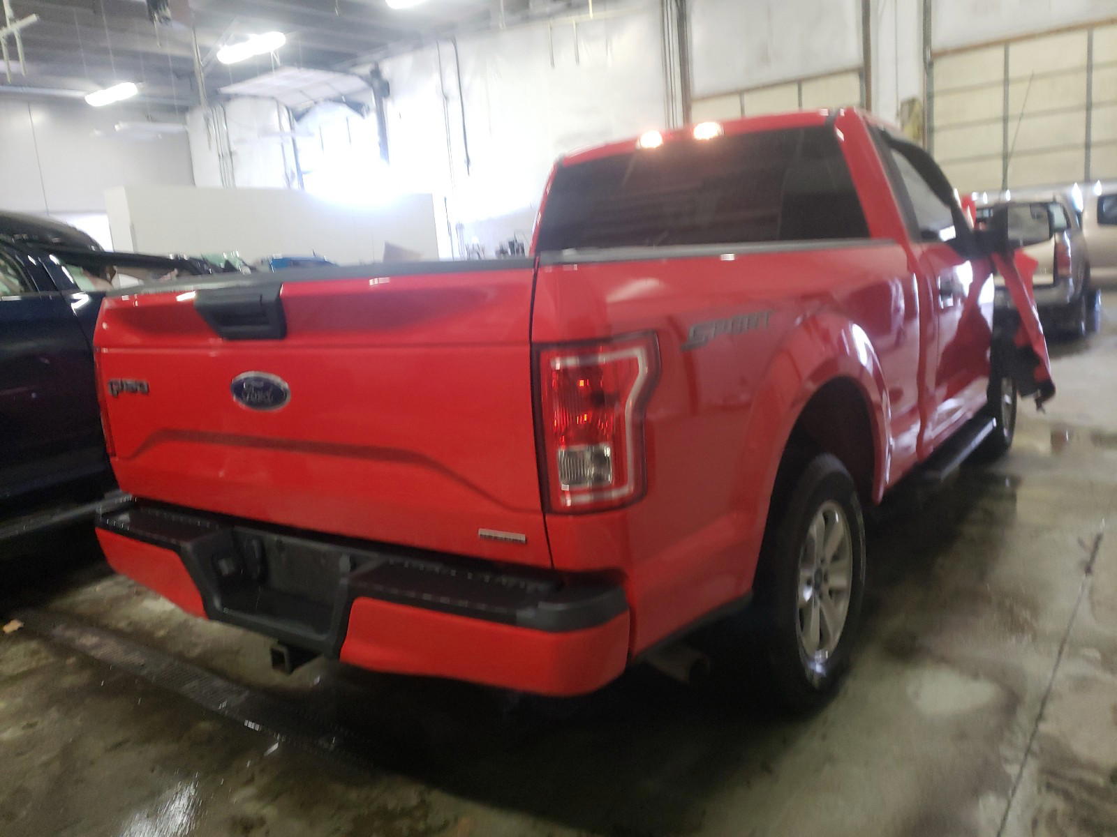Photo 4 from auction – 2016 FORD F150 with VIN 1FTMF1CF4GFD11069