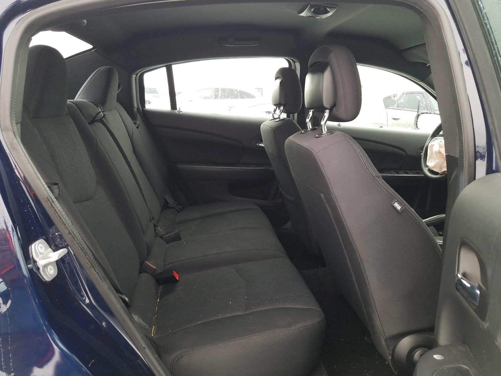 Photo 6 from auction – 2014 CHRYSLER 200 TOURIN with VIN 1C3CCBBB4EN176918