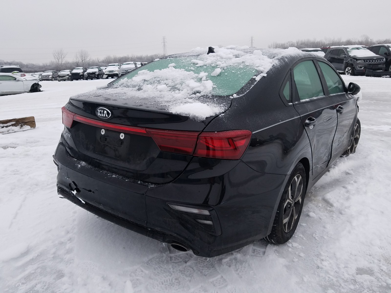 Photo 4 from auction – 2019 KIA FORTE FE with VIN 3KPF24AD4KE135179