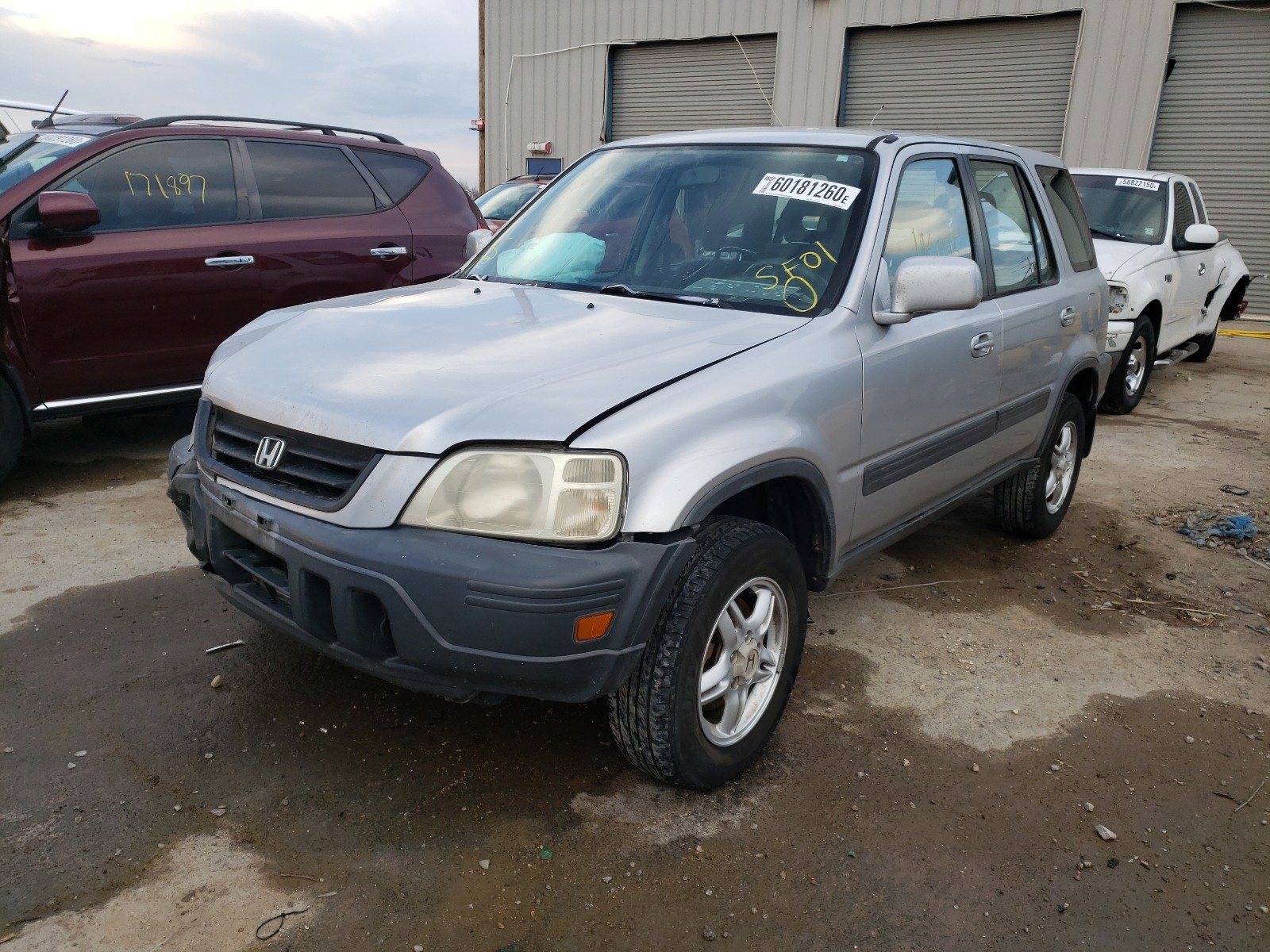 Photo 2 from auction – 2001 HONDA CR-V EX with VIN JHLRD18601C003428